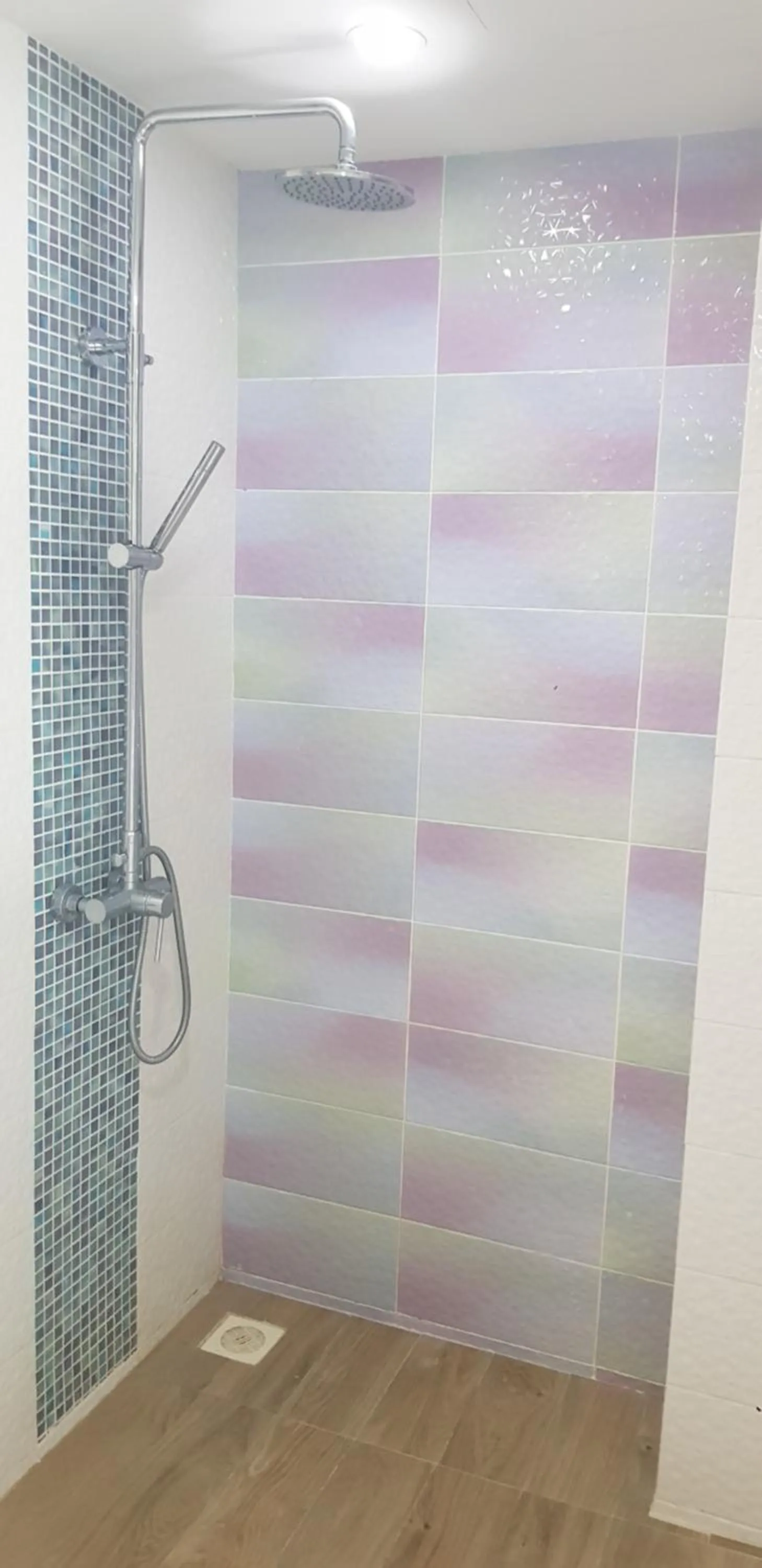 BlueTel Re'sidencE Bangkok IMPACT บลูเทล เรซิดองส์ กรุงเทพ อิมแพค