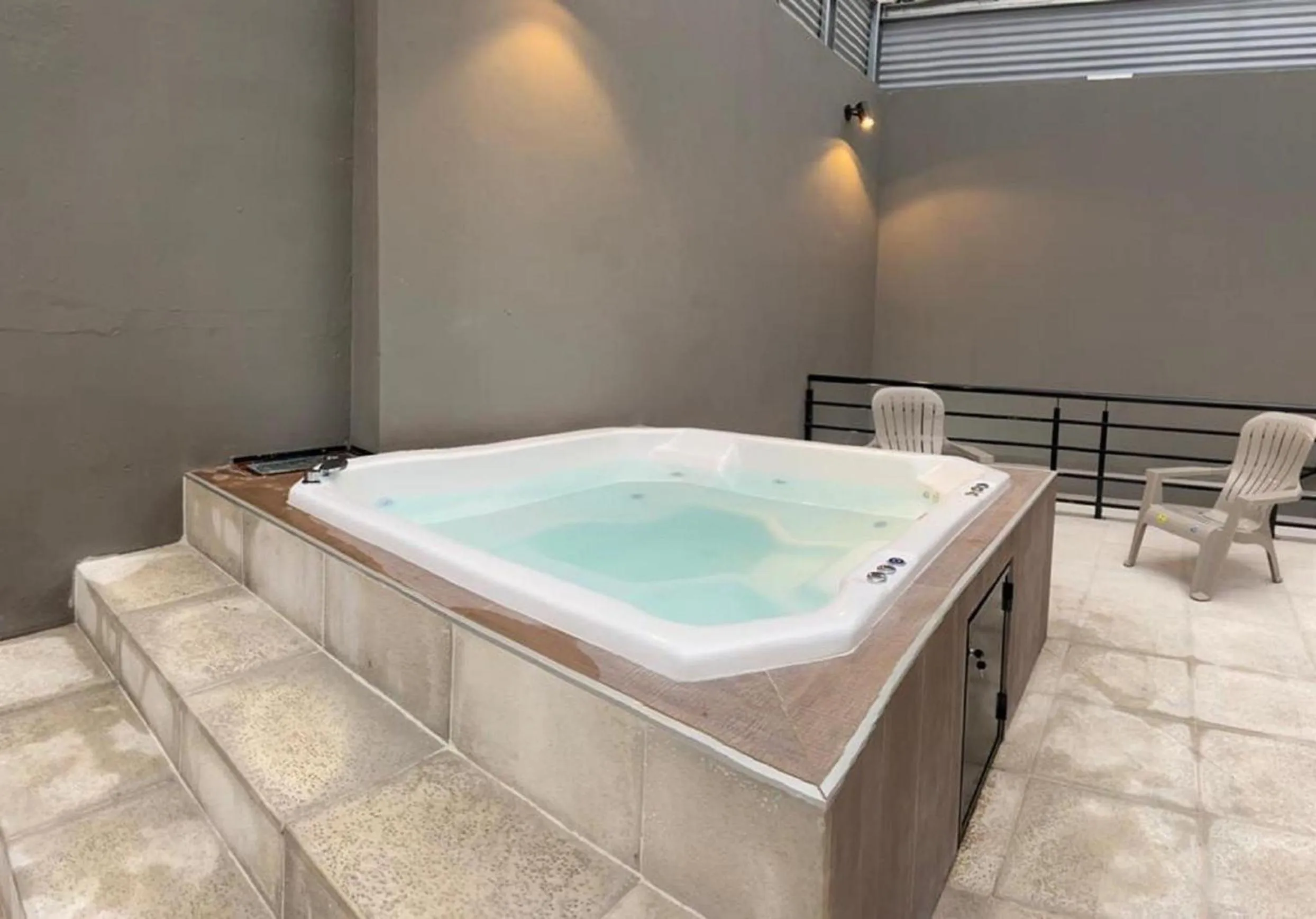 Hot Tub in Hotel Traful