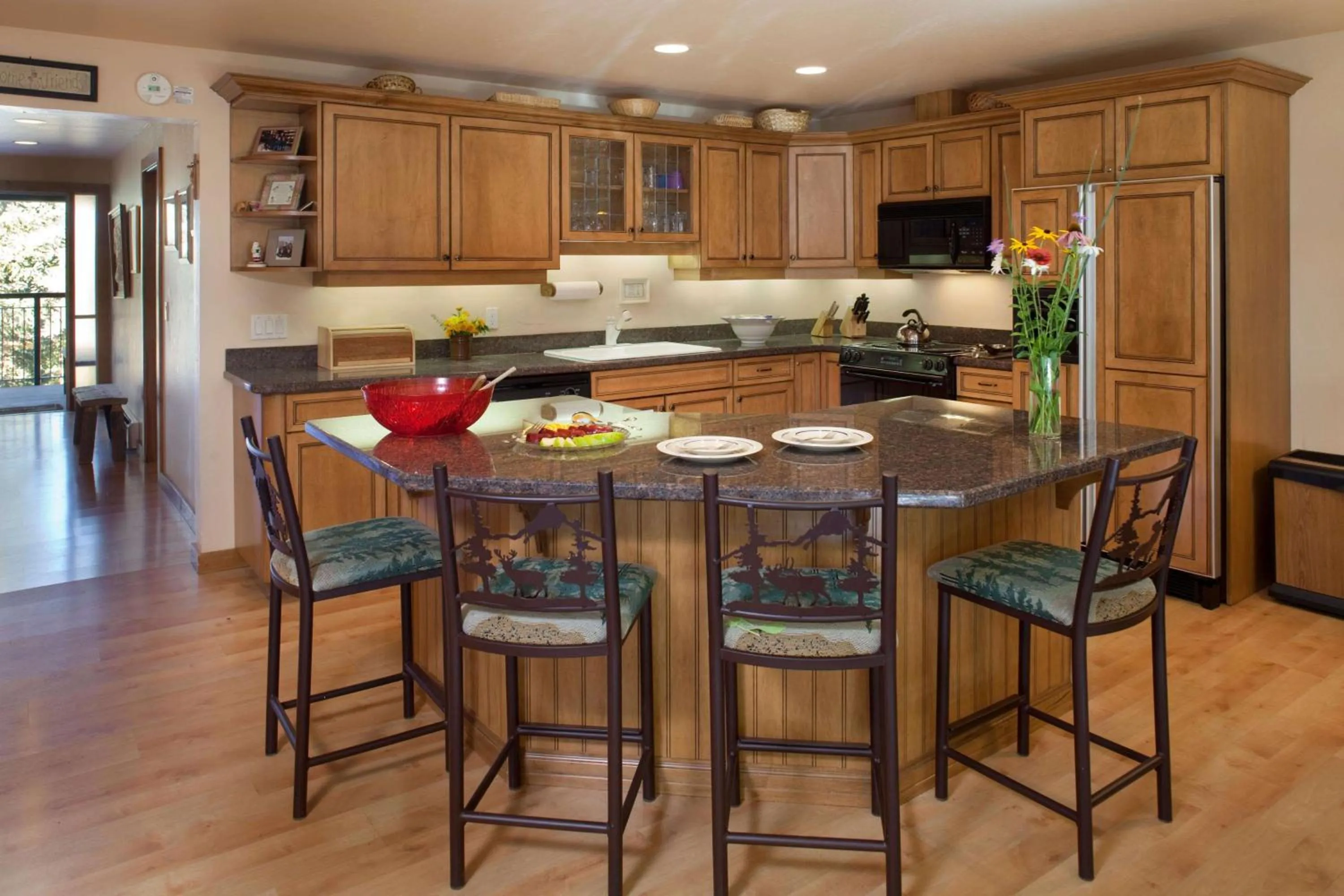 Photo of the whole room, Kitchen/Kitchenette in Shadowbrook, a Destination by Hyatt Residence