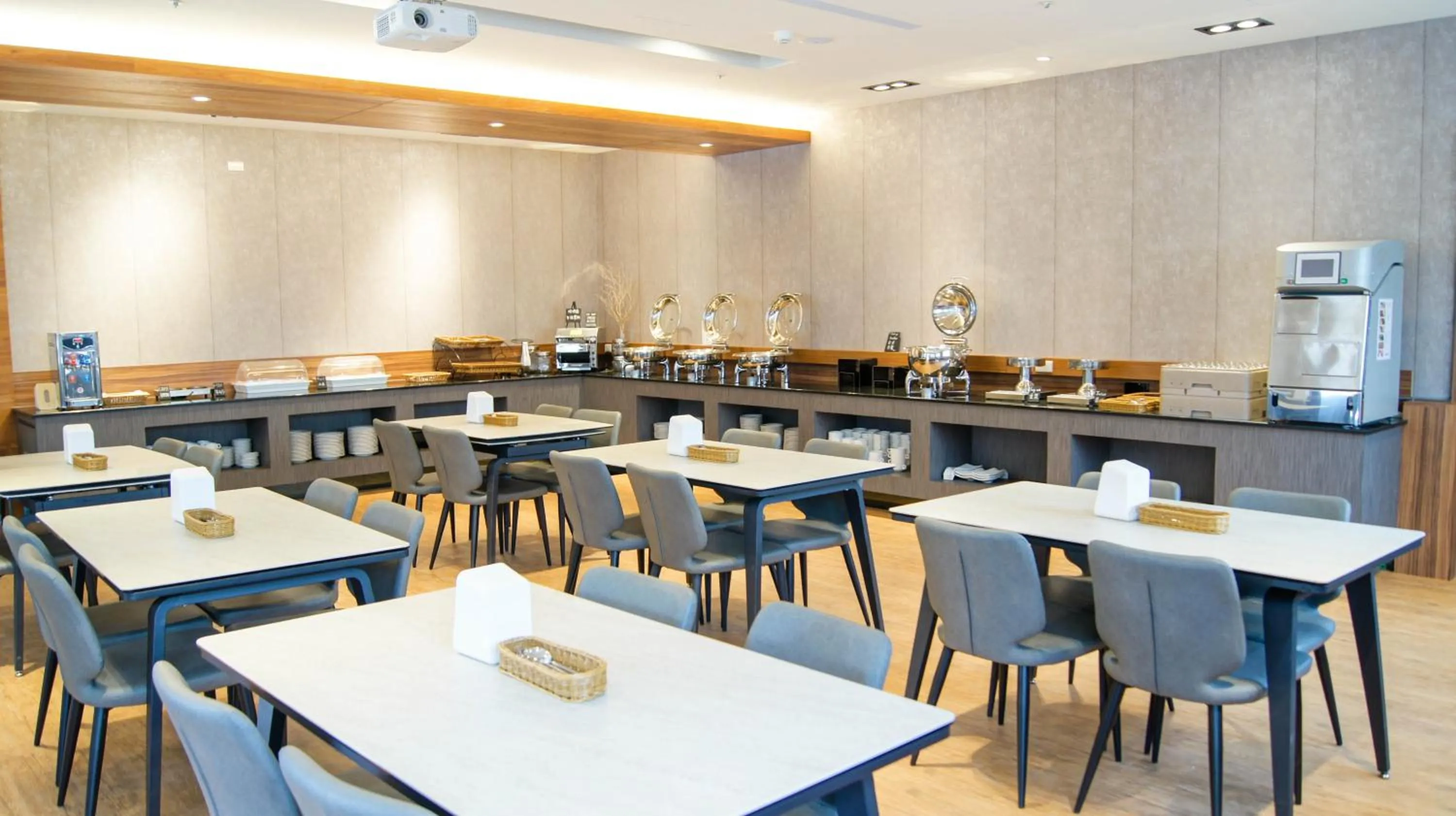 Restaurant/places to eat in Kuei Ti Wan Hotel