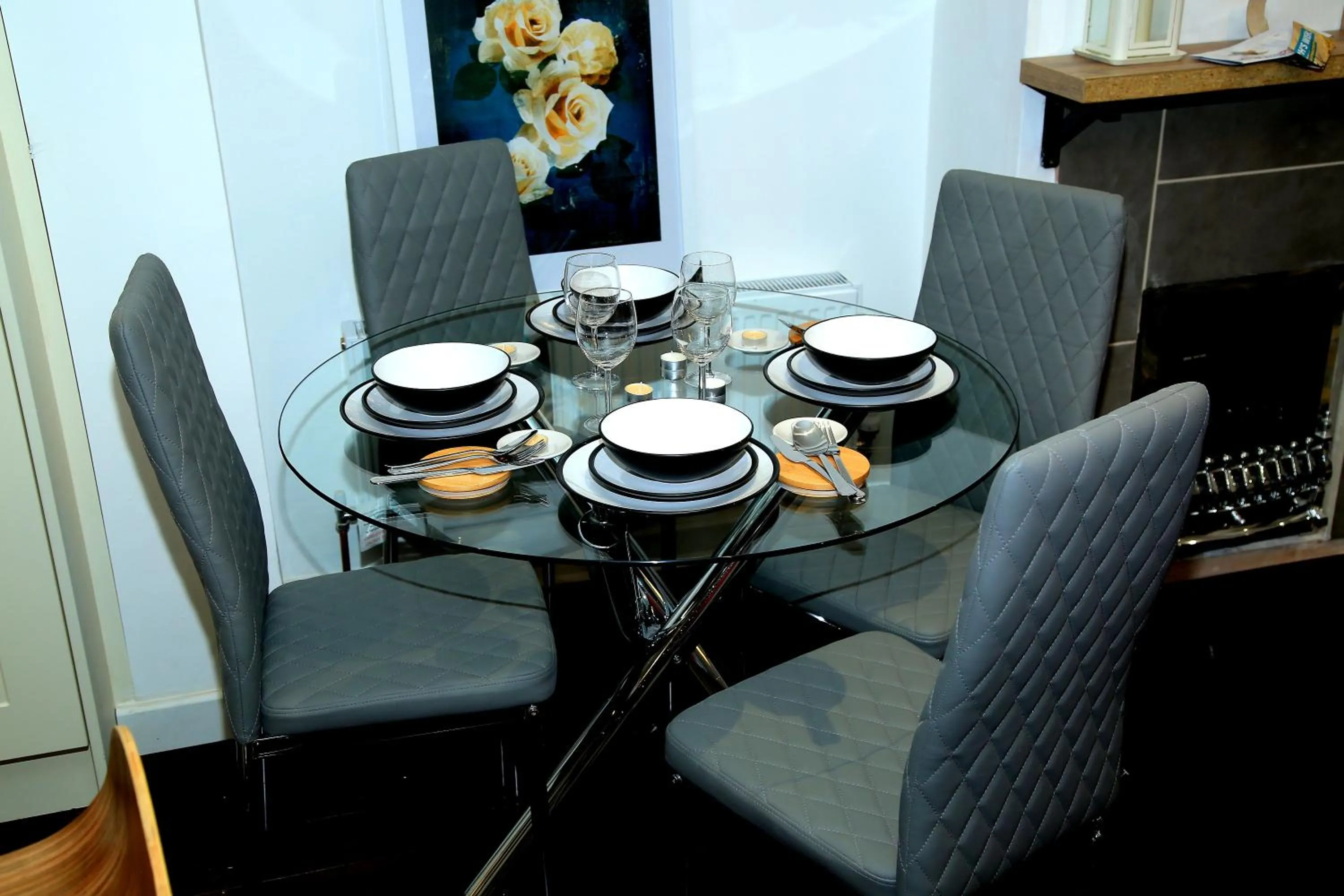 A Modern, Comfy Newly Remodeled 2bd House