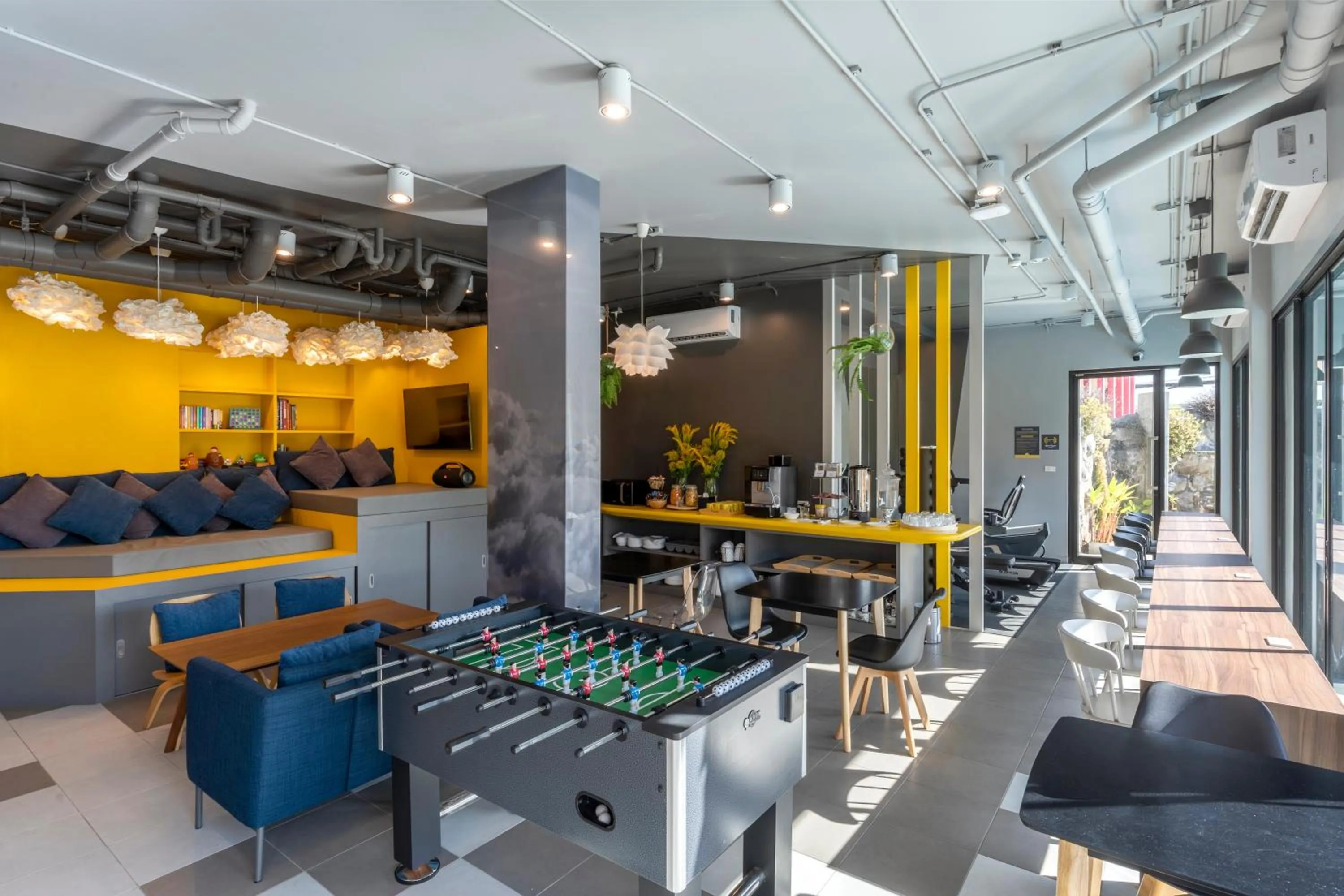 Lobby or reception in Sleep Mai Chiang Mai Airport Lifestyle Hotel