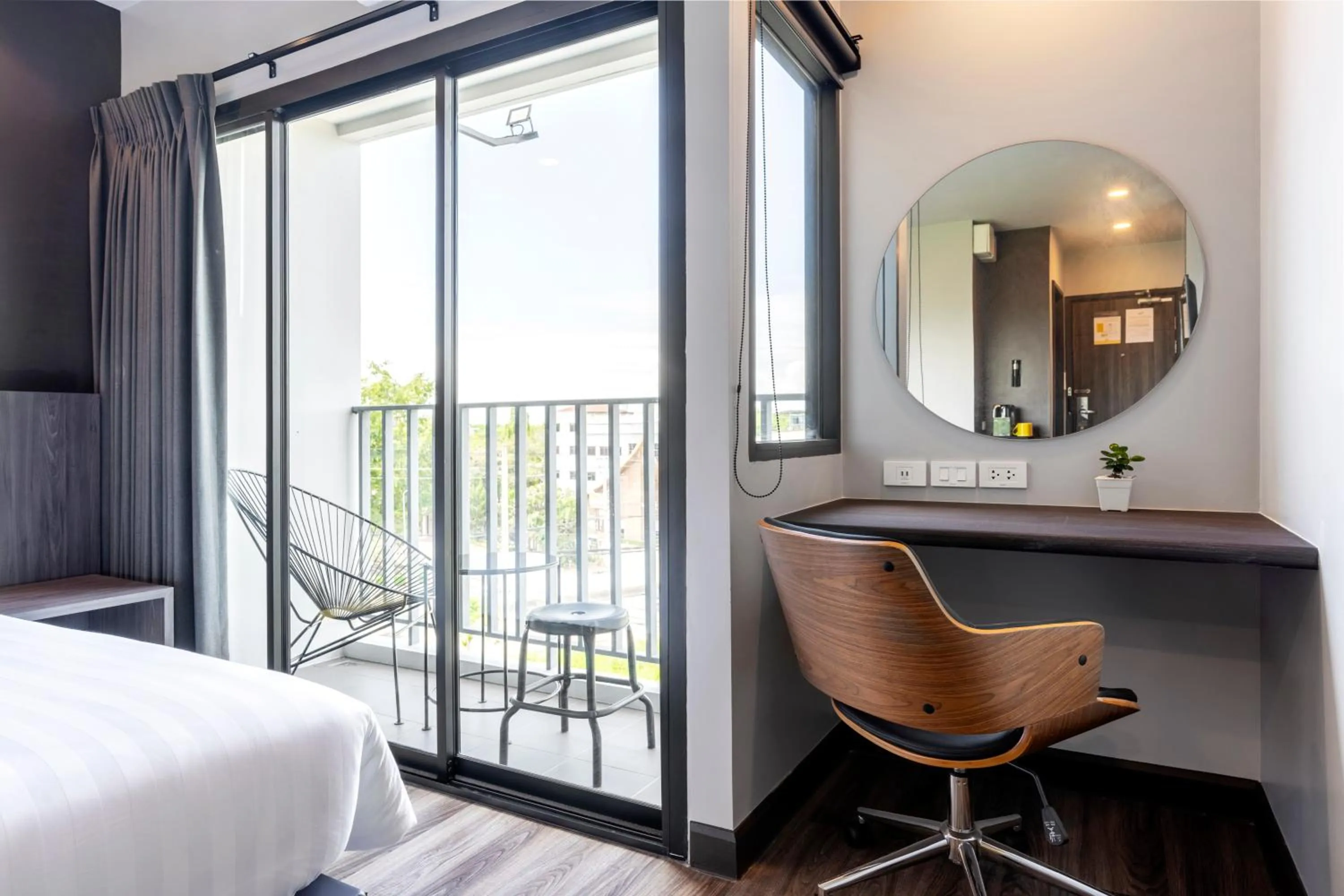 Balcony/Terrace, Bed in Sleep Mai Chiang Mai Airport Lifestyle Hotel