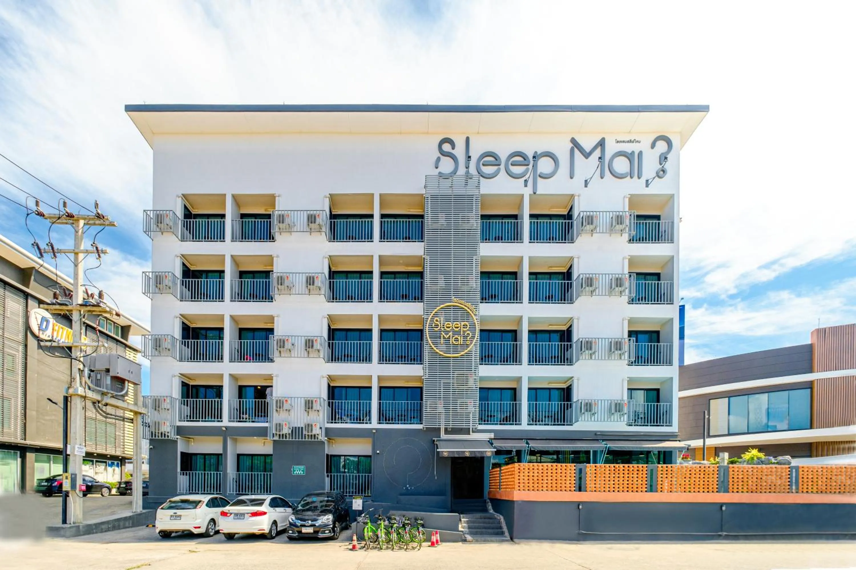 Property building in Sleep Mai Chiang Mai Airport Lifestyle Hotel