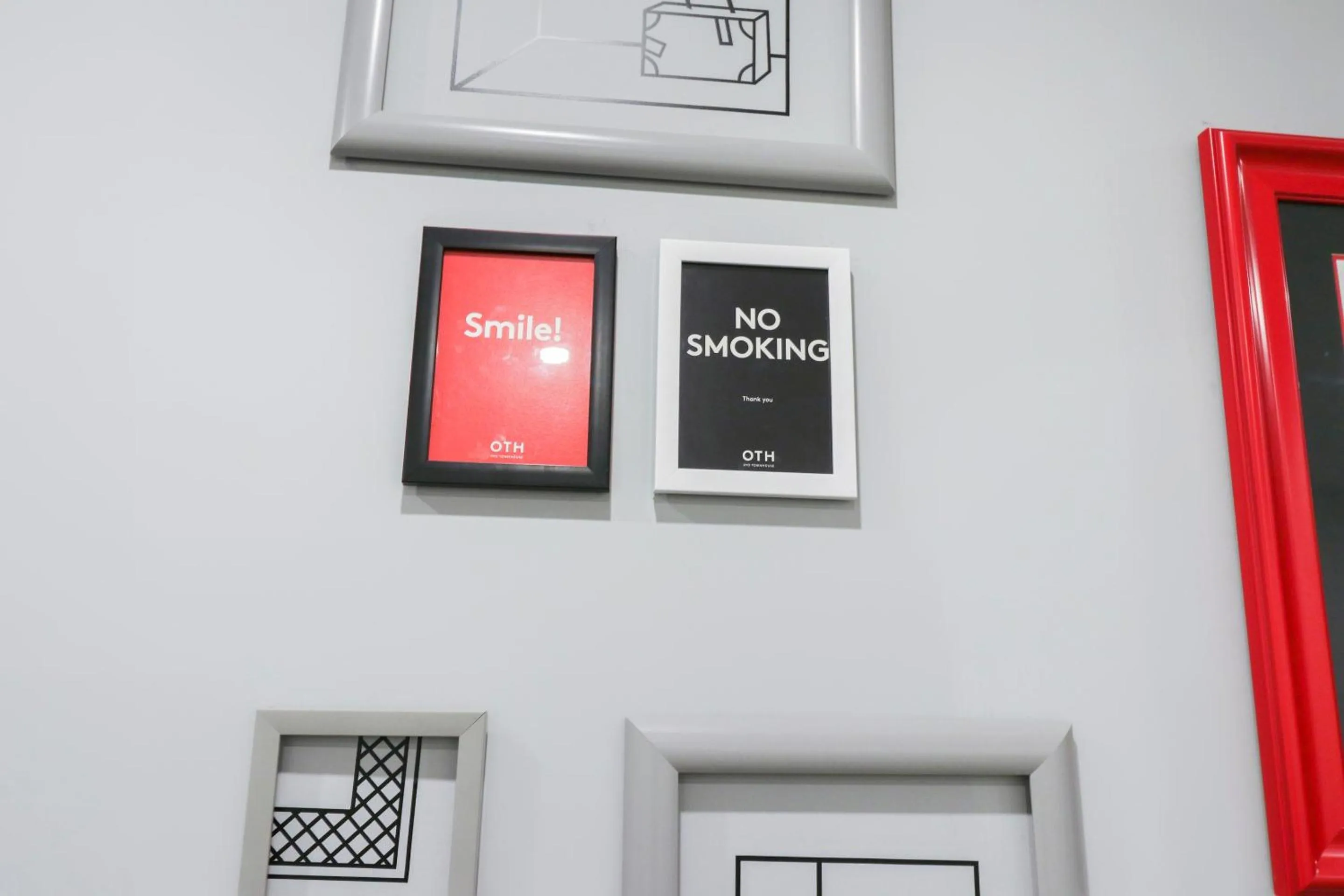 Restaurant/places to eat in Super Townhouse Noida Sector 71 Near ISKCON Temple Noida