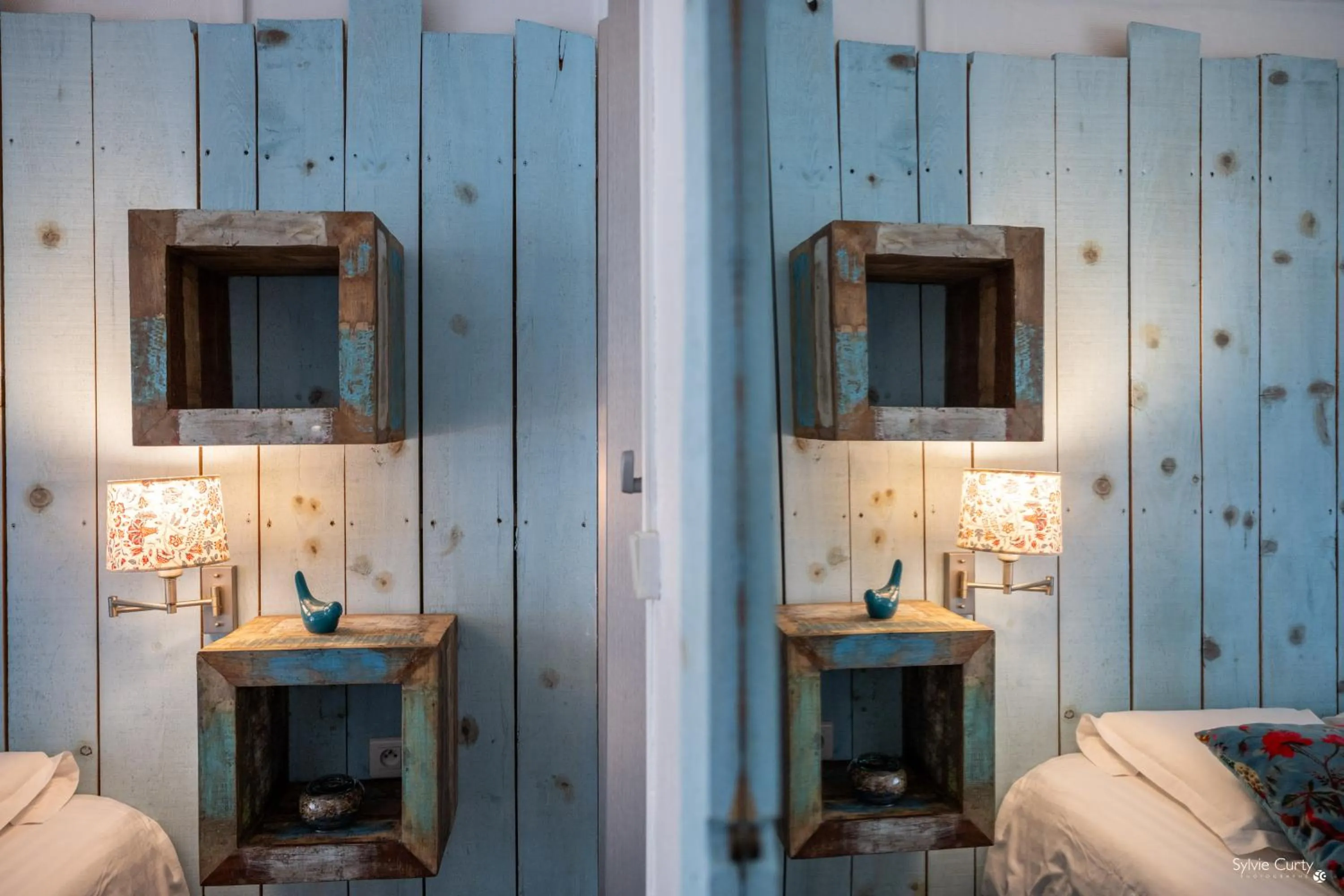 Decorative detail, Bed in Hotel La Roseraie
