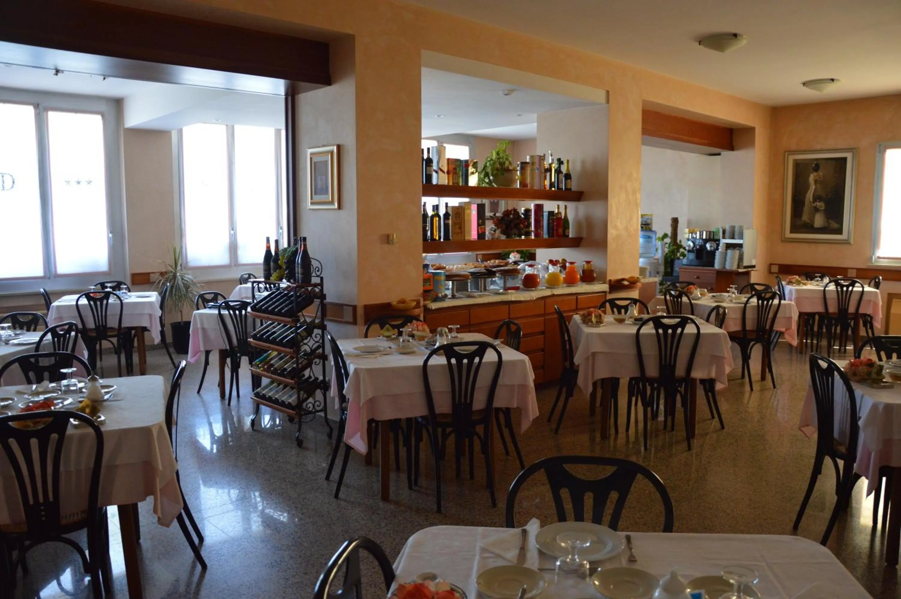 Food and drinks in Hotel Diga