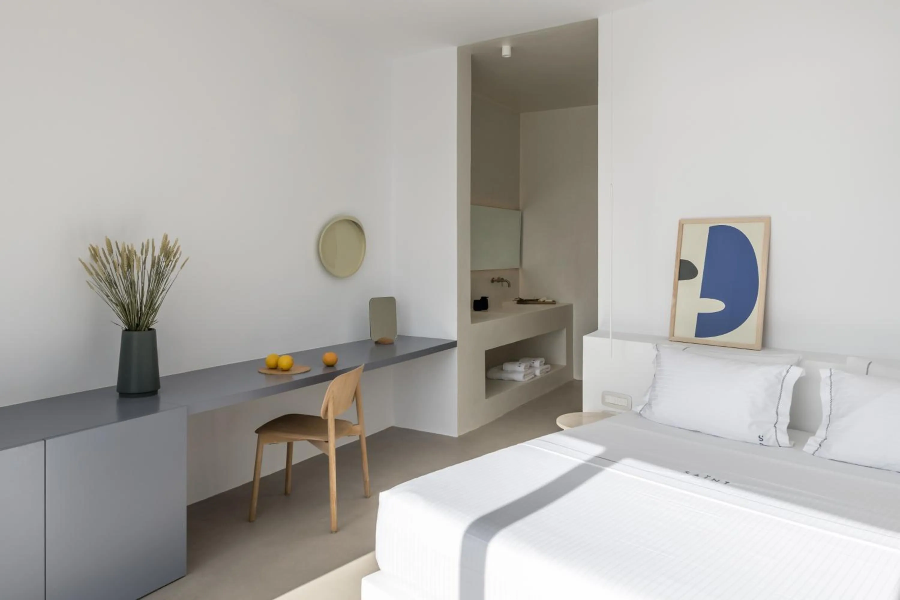 Photo of the whole room, Bed in The Saint Hotel