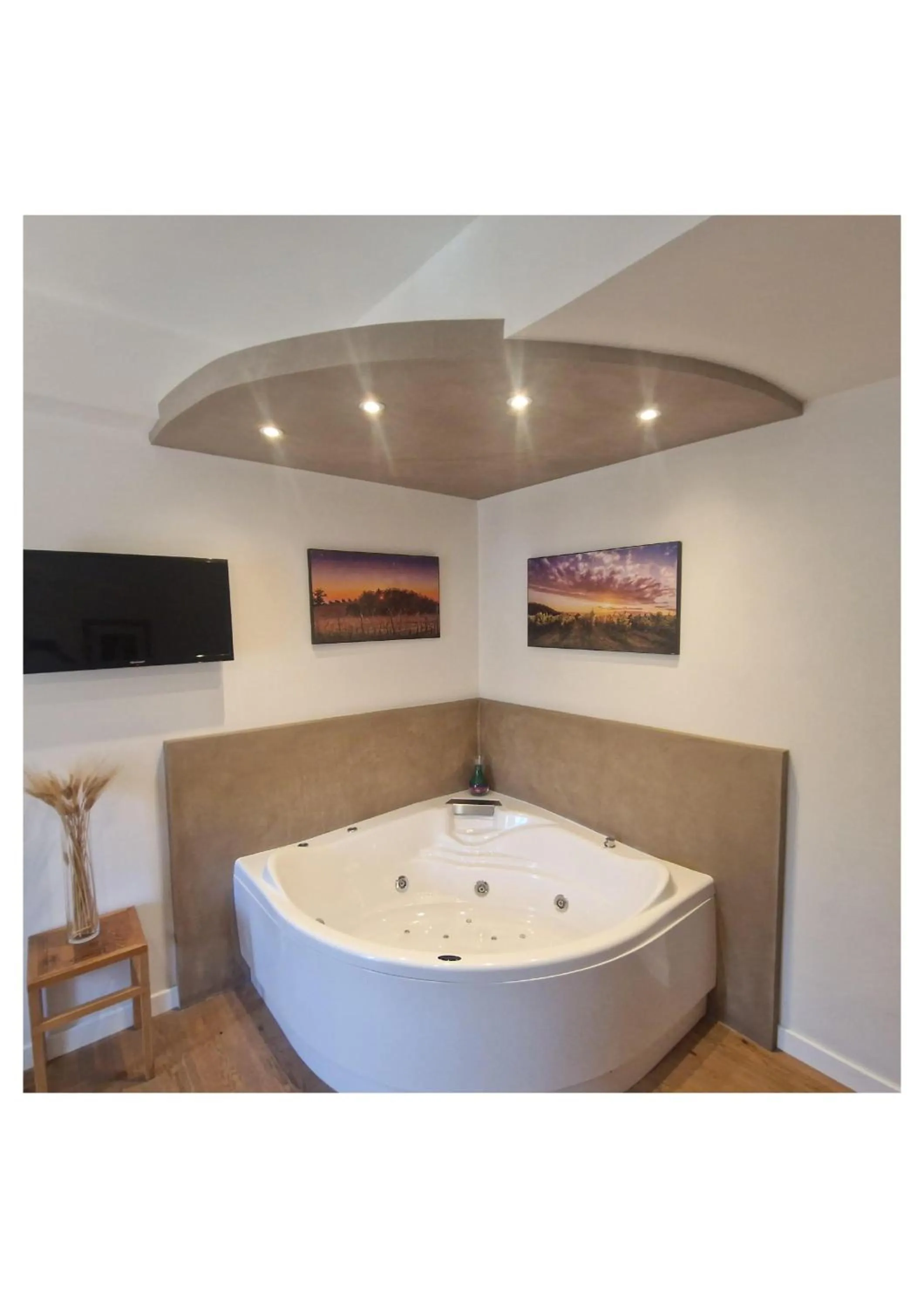 Hot Tub in Cincinnato Wine Resort