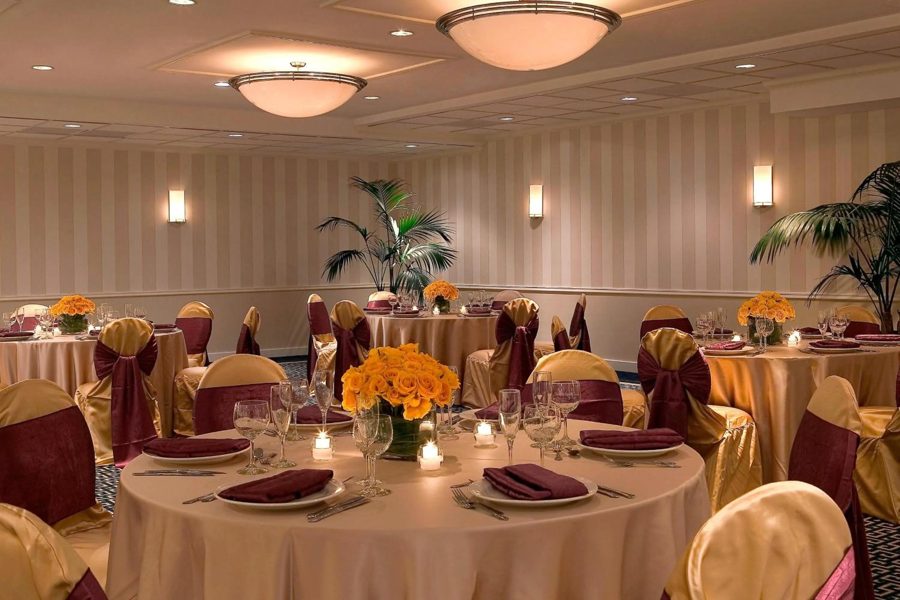 Meeting/conference room in Four Points by Sheraton Wakefield Boston Hotel & Conference Center