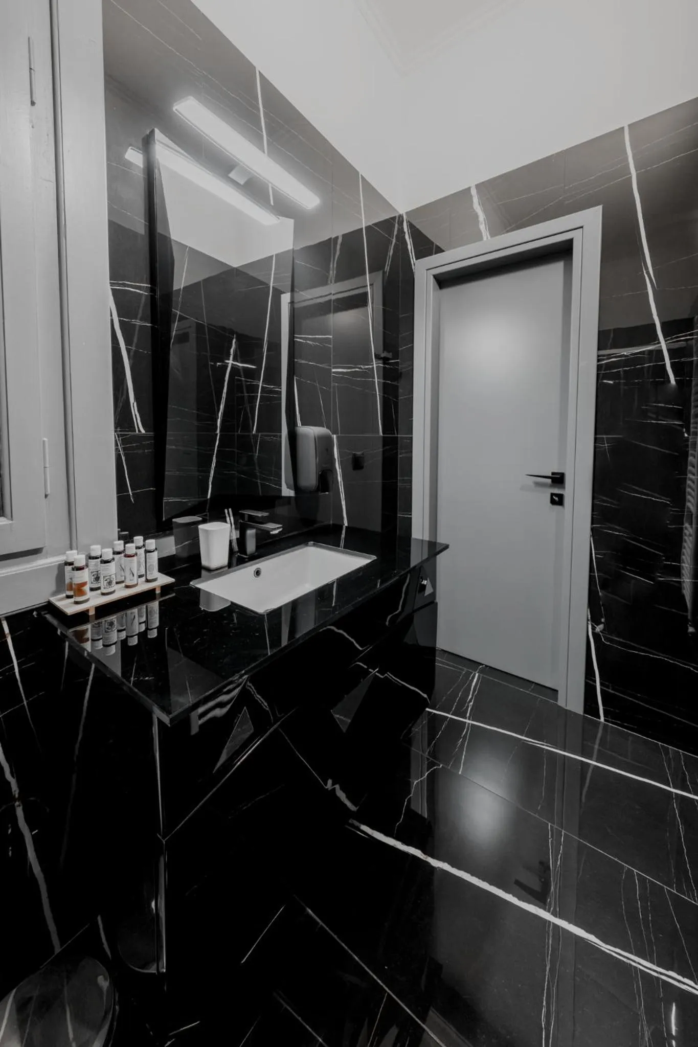 Shower in Impero Nafplio Hotel & Suites