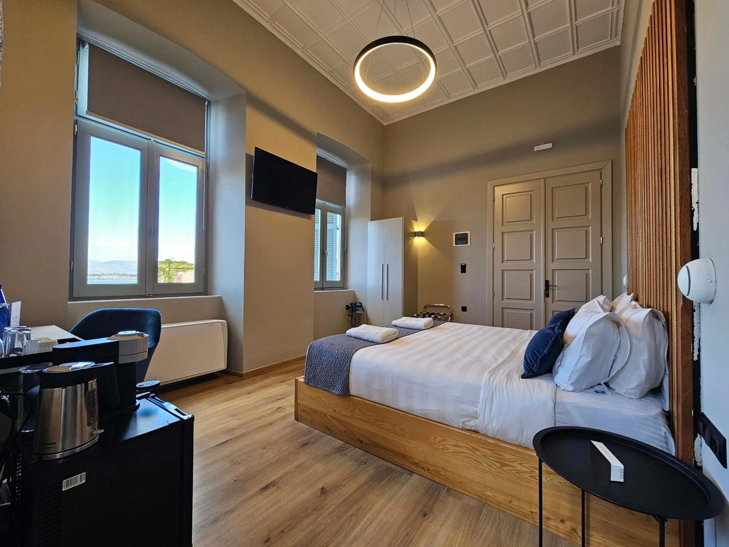 Bed in Impero Nafplio Hotel & Suites