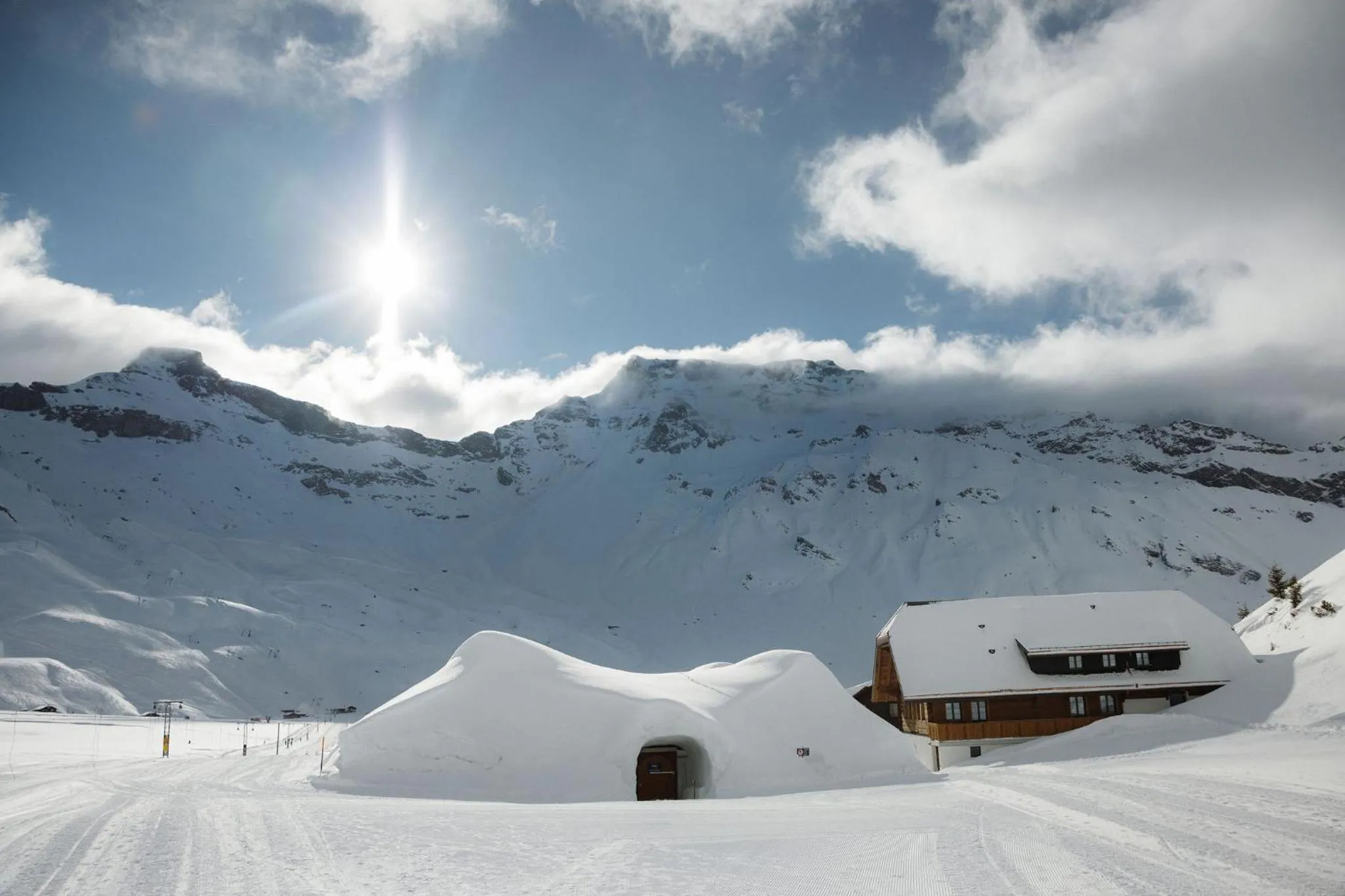 Property building in Berghotel Engstligenalp Adelboden
