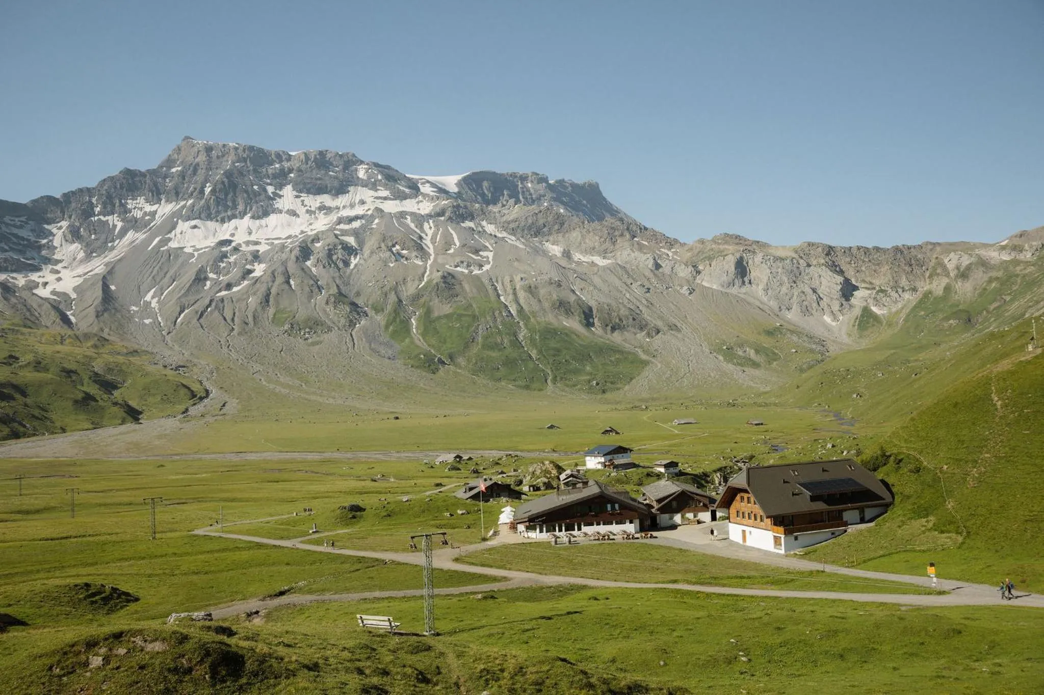 Property building in Berghotel Engstligenalp Adelboden