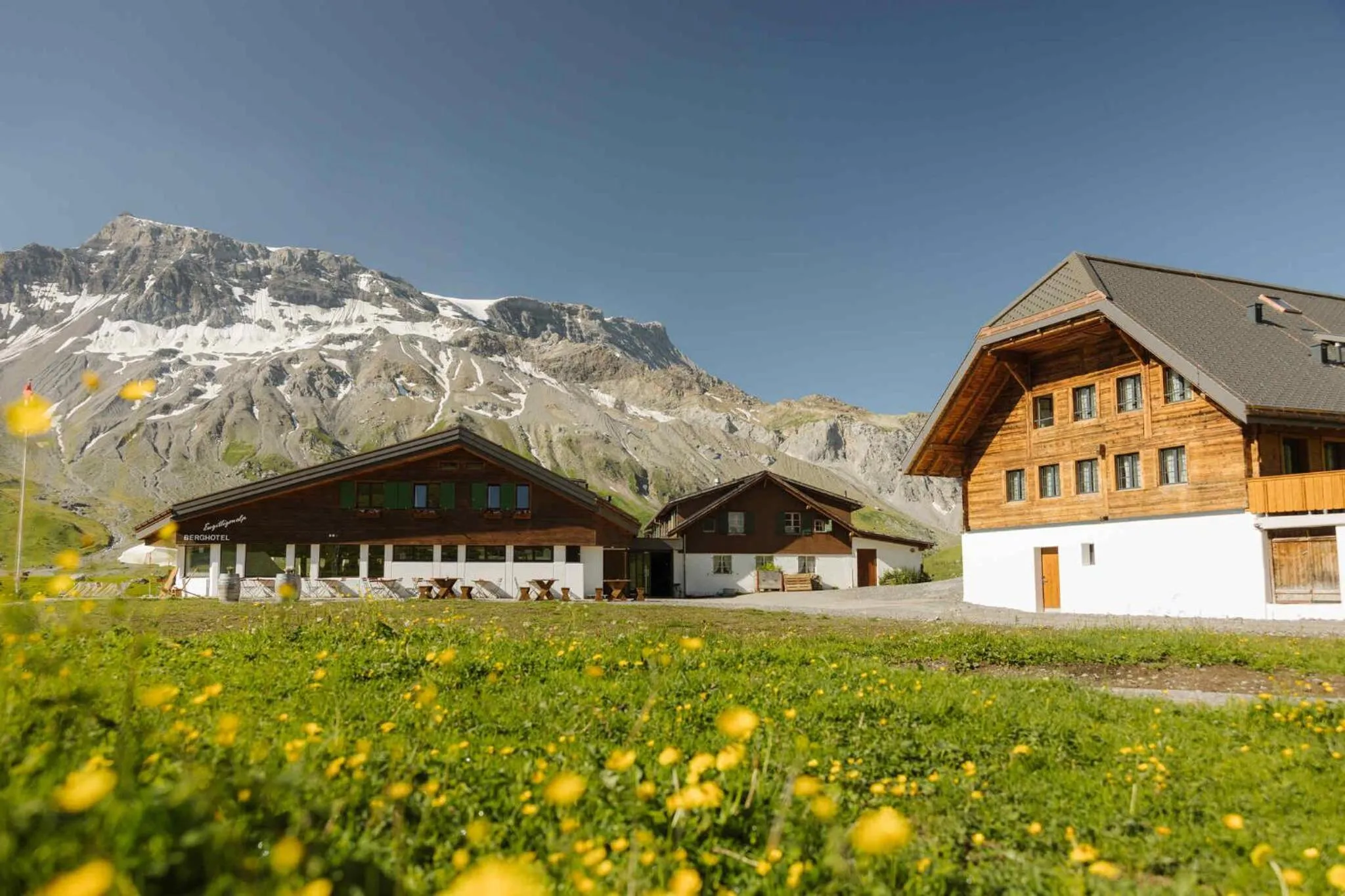 Property building in Berghotel Engstligenalp Adelboden