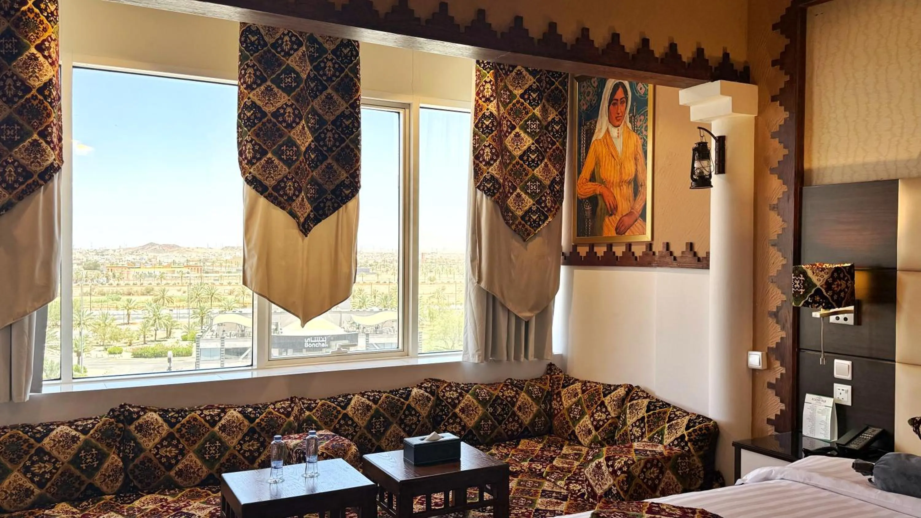 Evening entertainment, Bed in Holiday Villa Hail