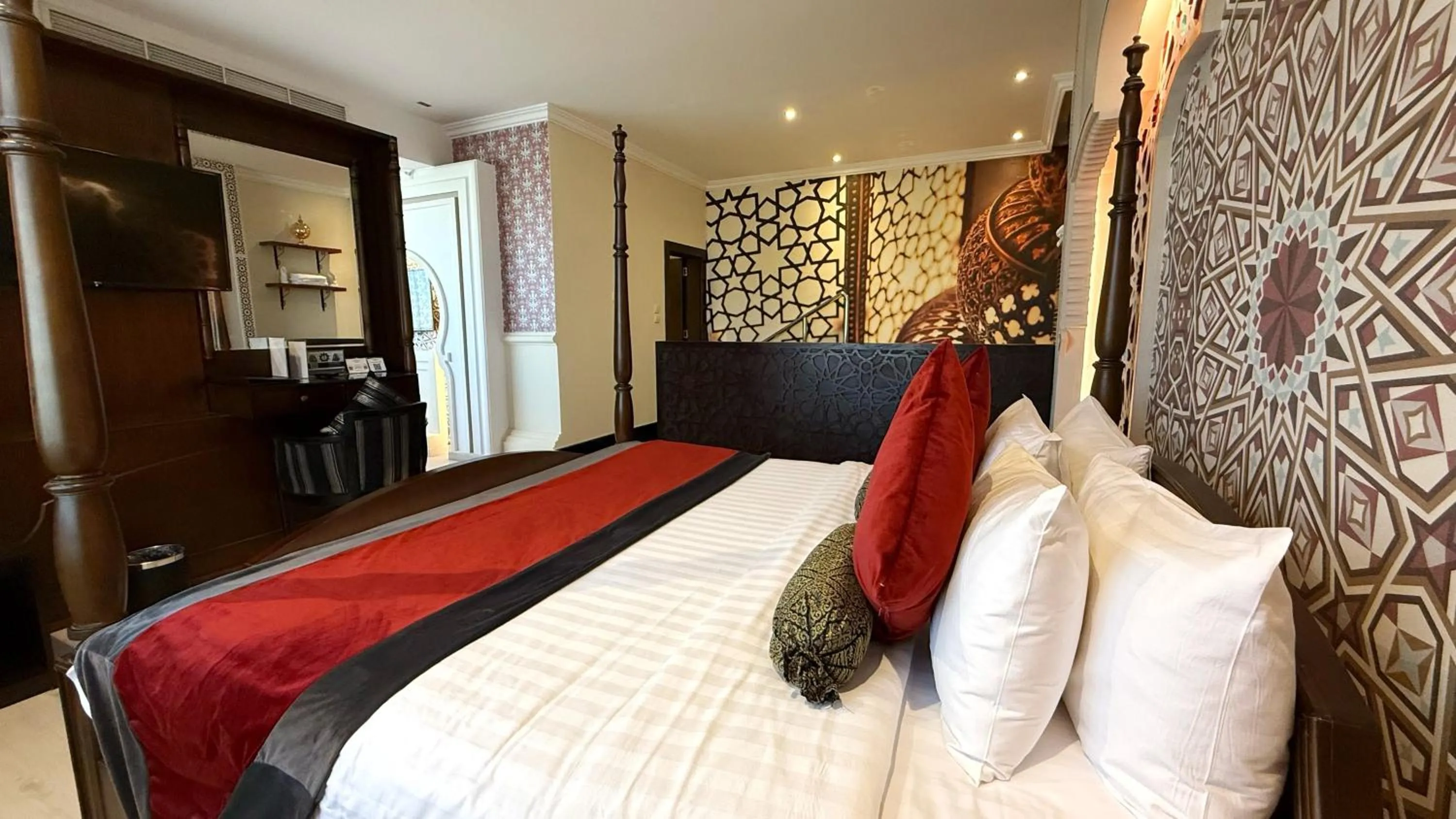 Bedroom, Bed in Holiday Villa Hail