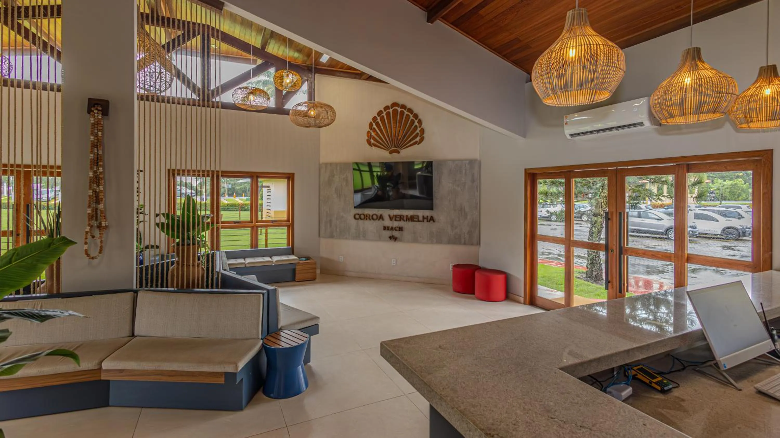 Communal lounge/ TV room in Coroa Vermelha Beach - All Inclusive