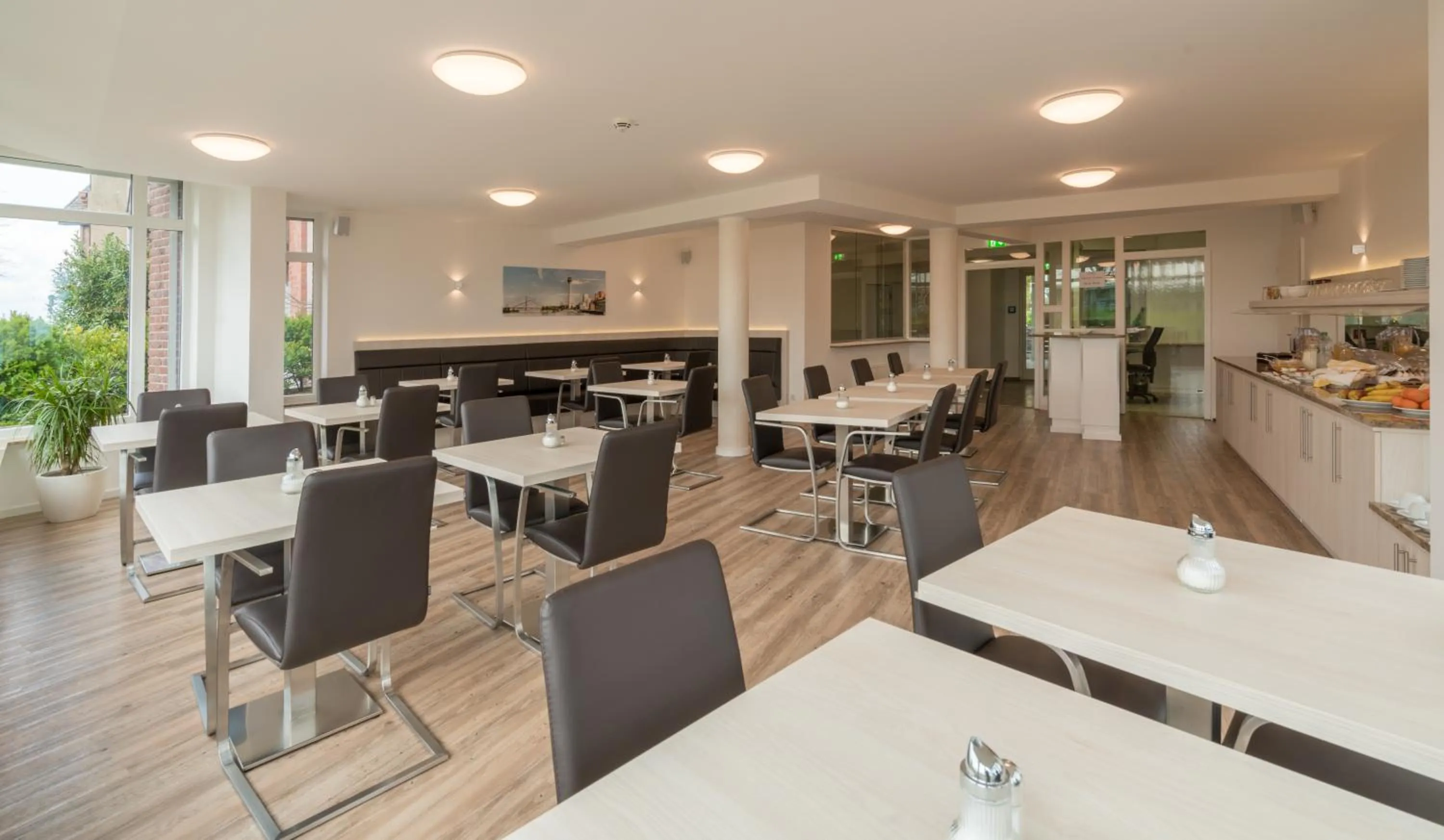 Restaurant/places to eat in Chrisma