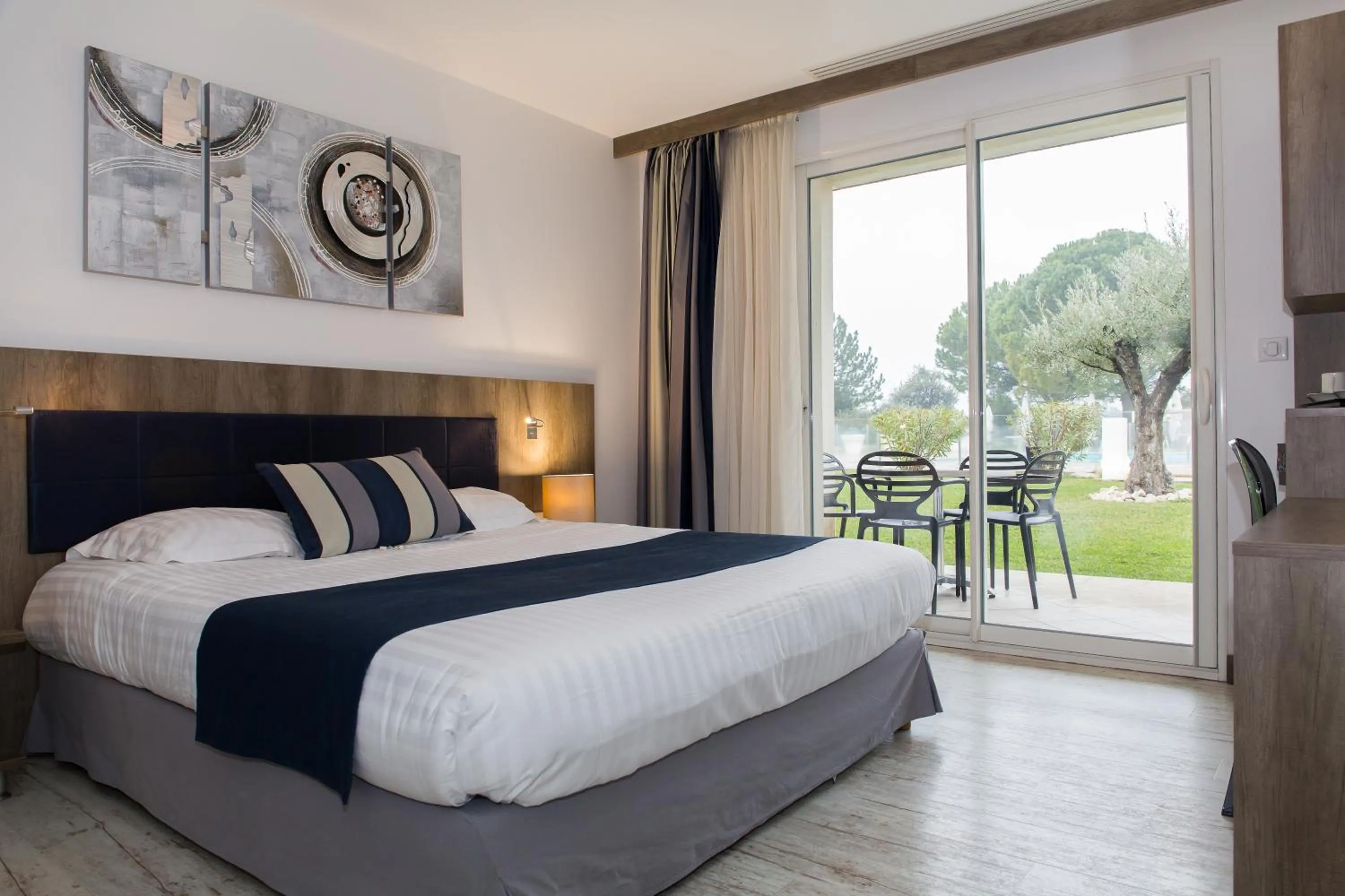 Bed in Le Domaine des Oliviers