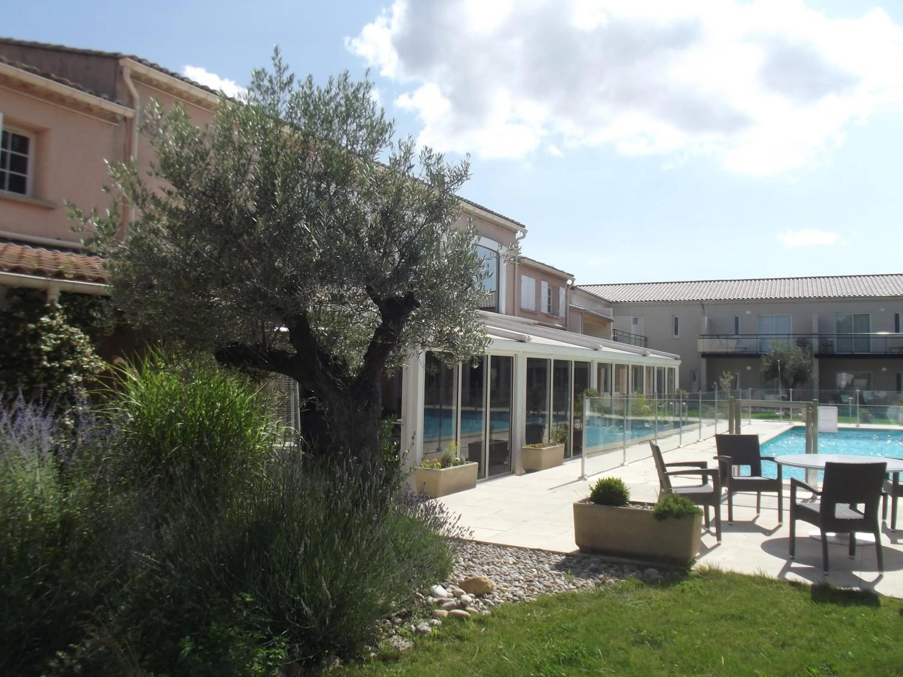 Property building in Le Domaine des Oliviers