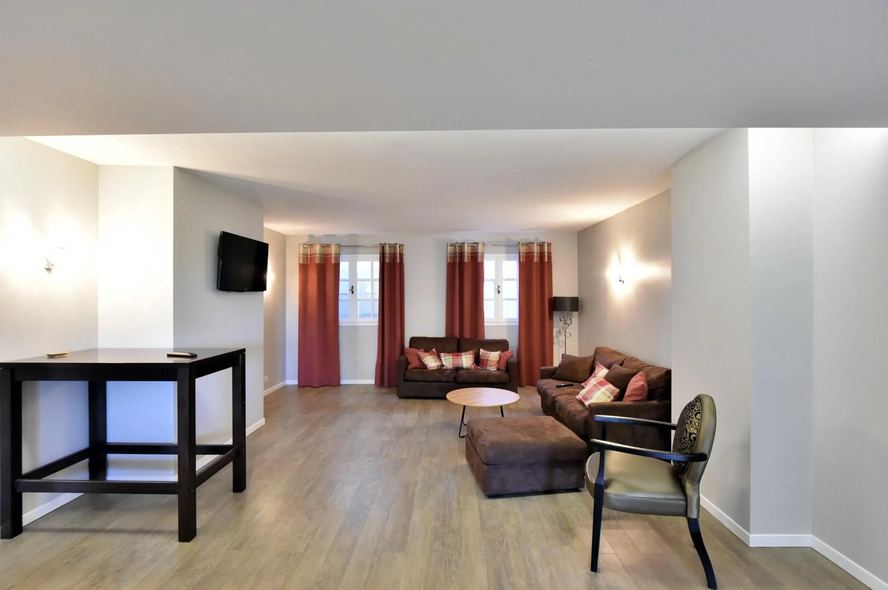 Billiard in Le Domaine des Oliviers