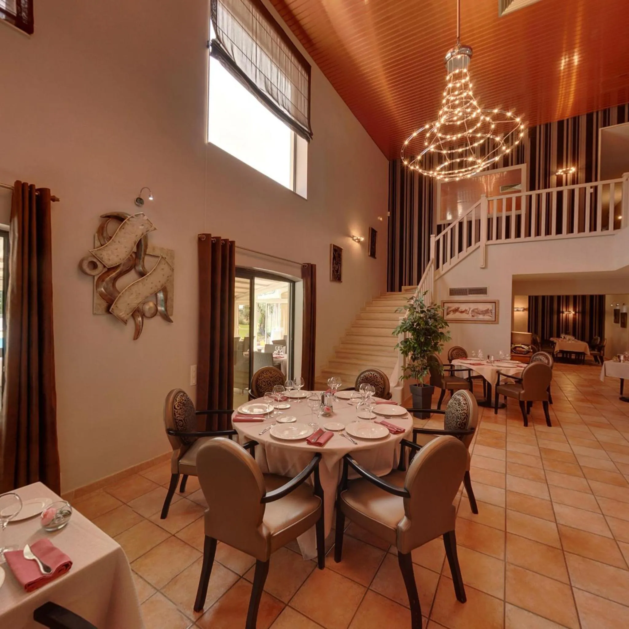 Restaurant/places to eat in Le Domaine des Oliviers