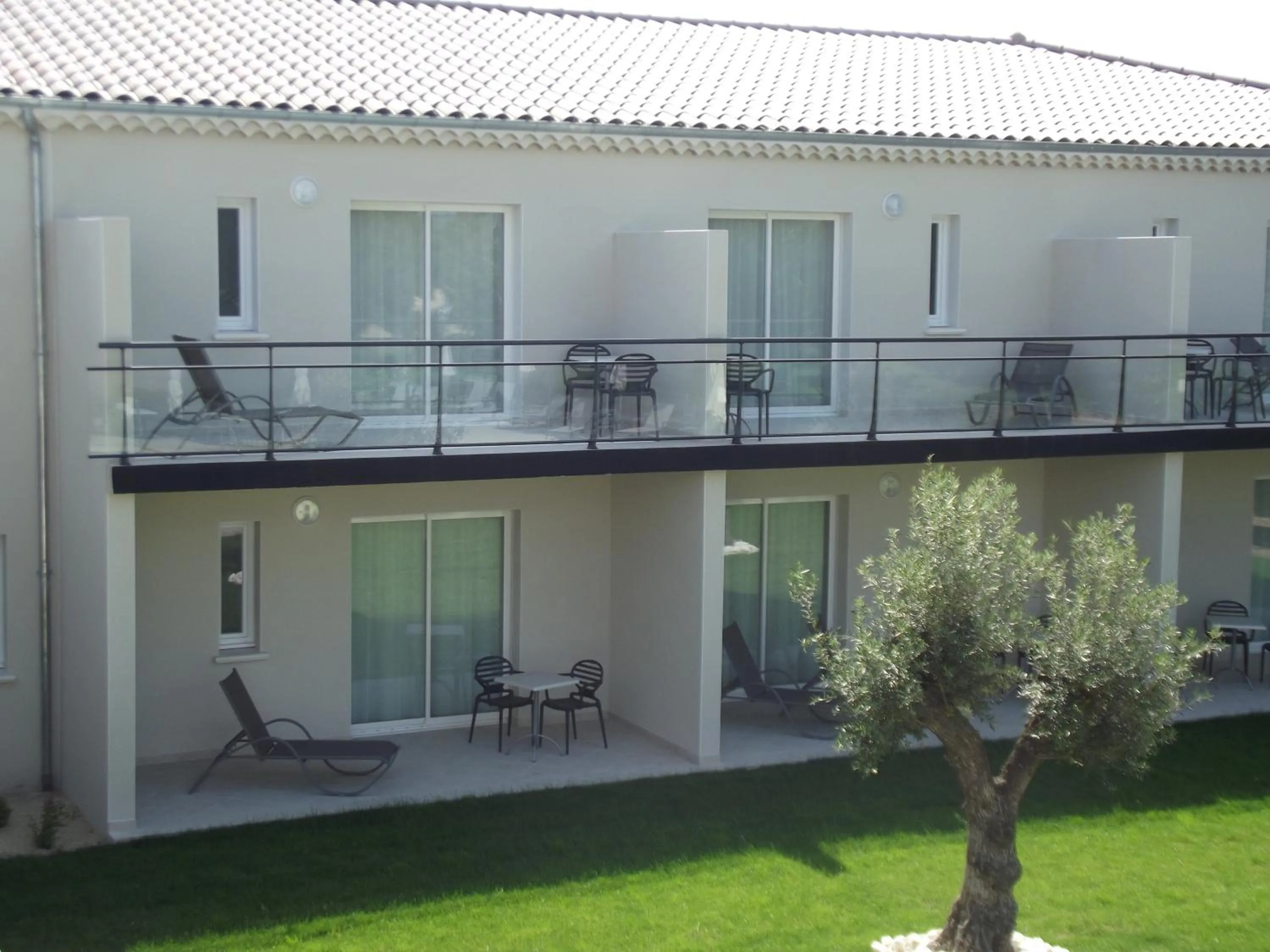 Patio in Le Domaine des Oliviers