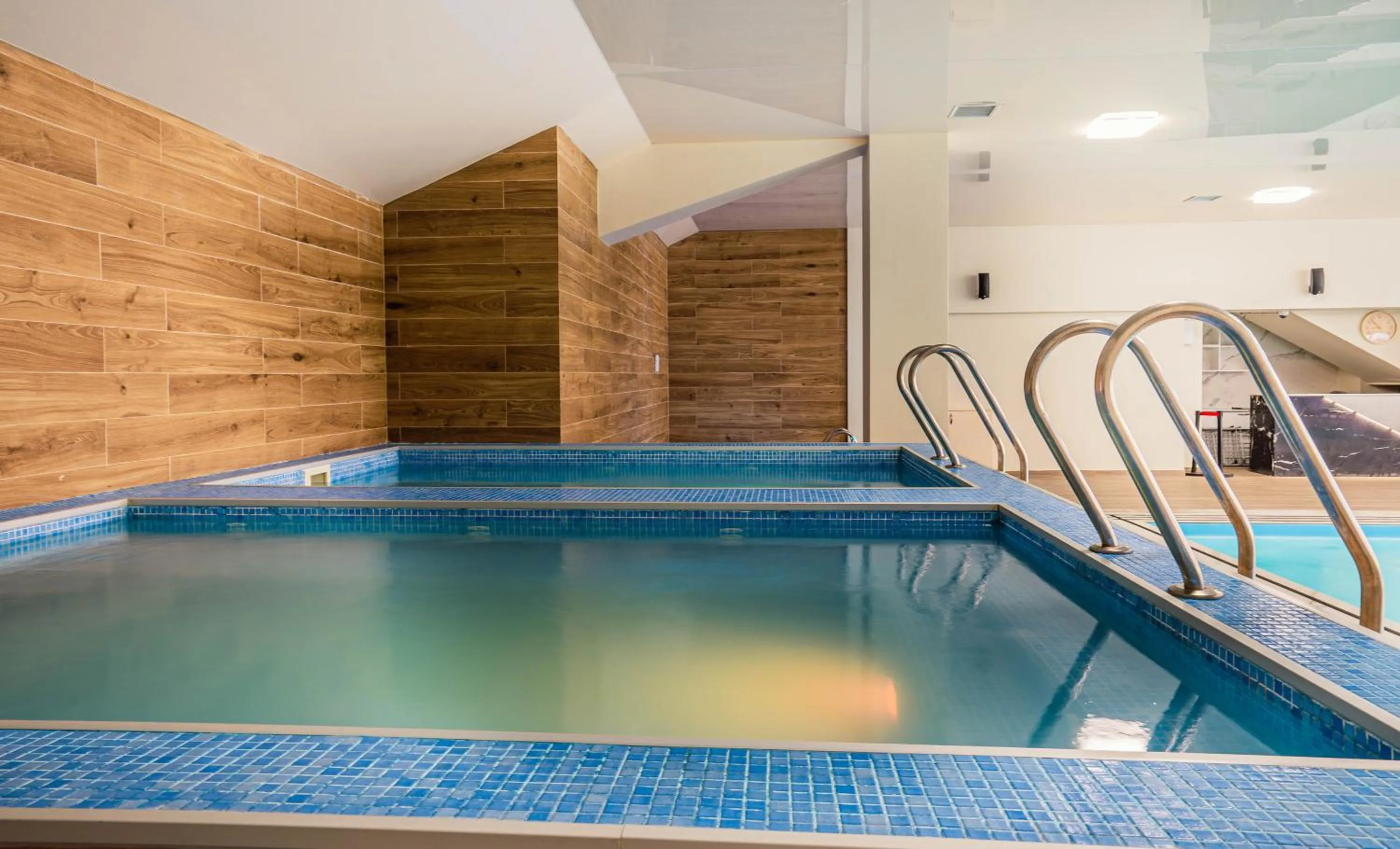 Hot Tub in Bakuriani Inn