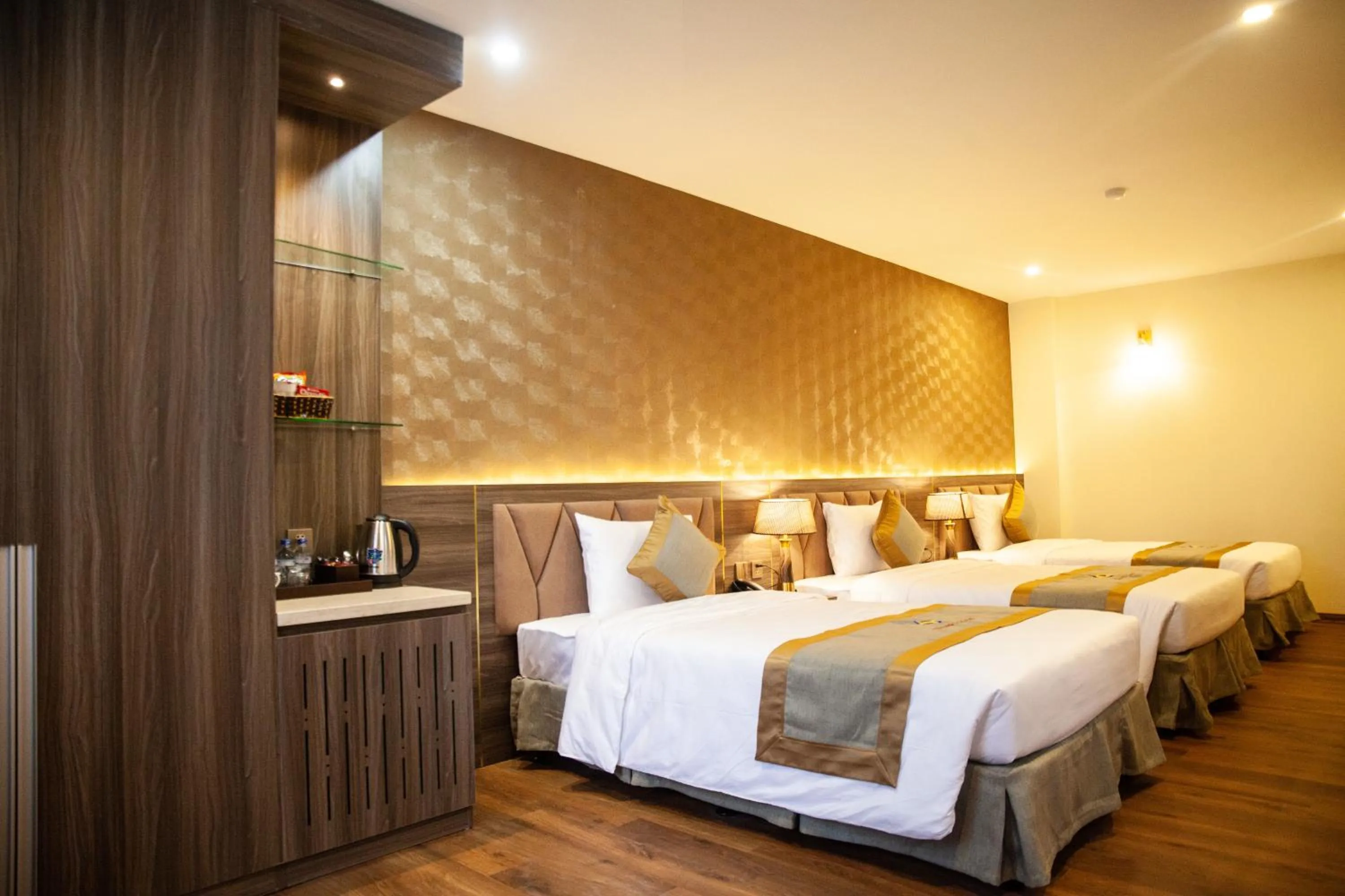 Bed in Thông Đỏ Hotel