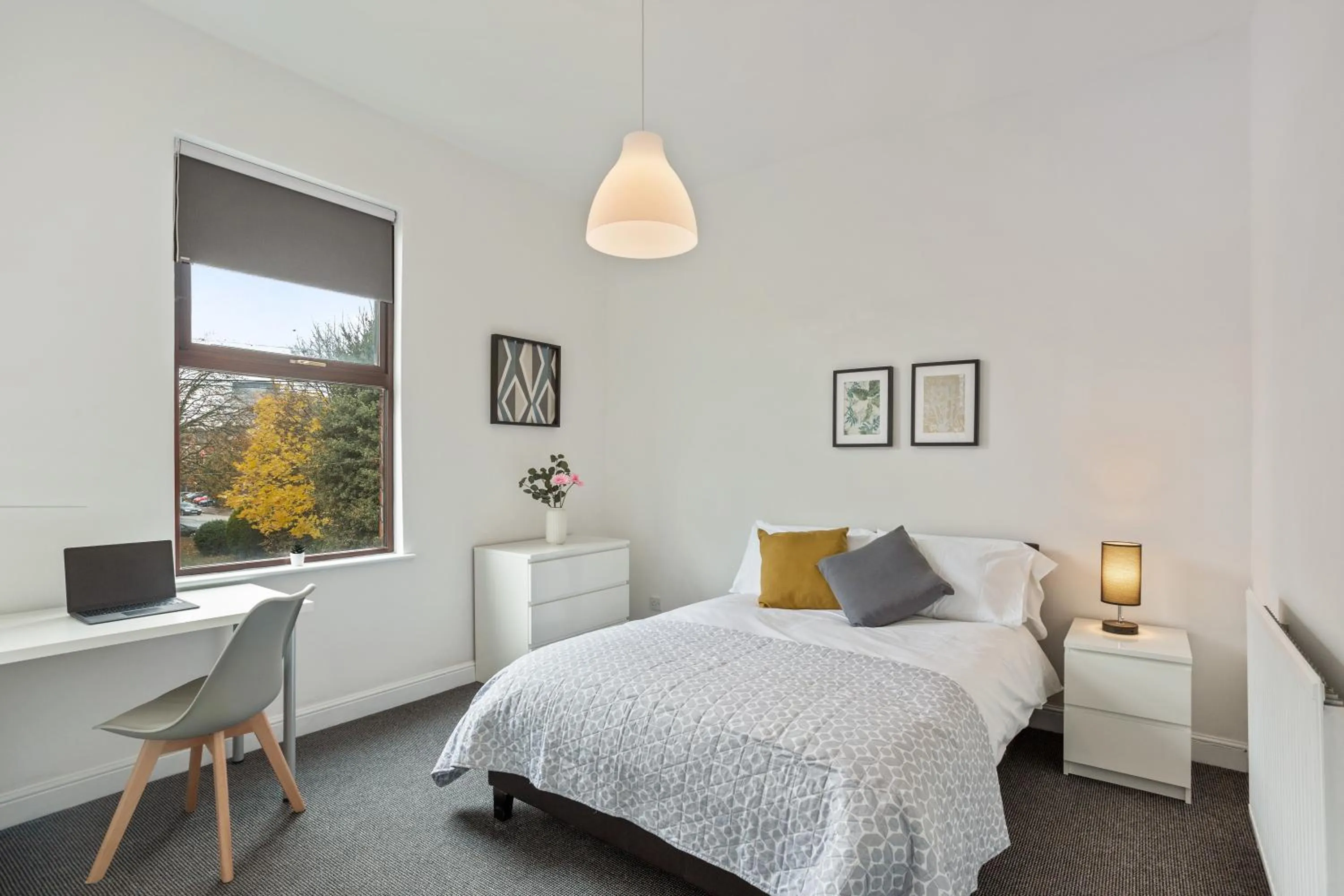 Bedroom, Bed in River Rooms Nottingham