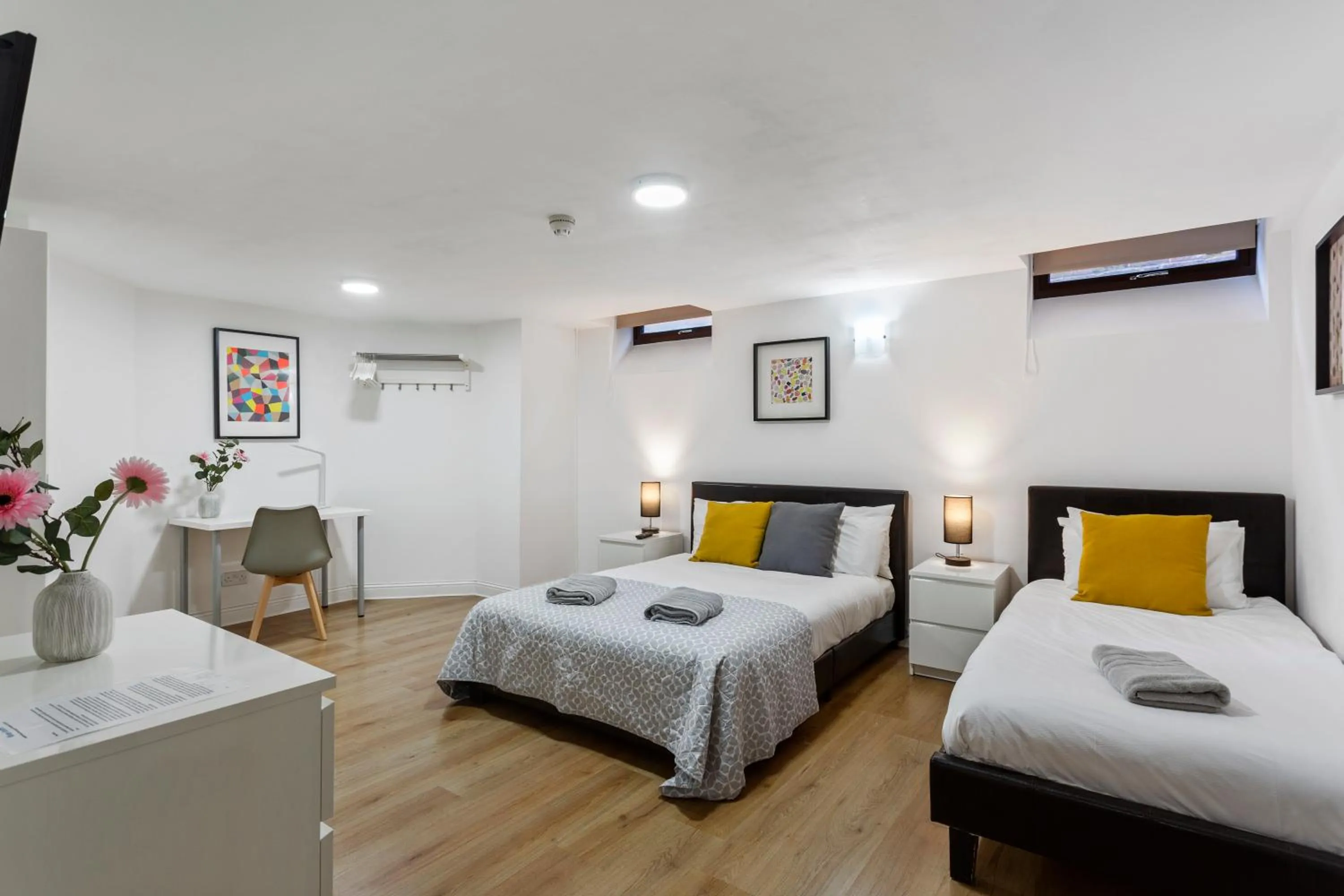 Bedroom, Bed in River Rooms Nottingham