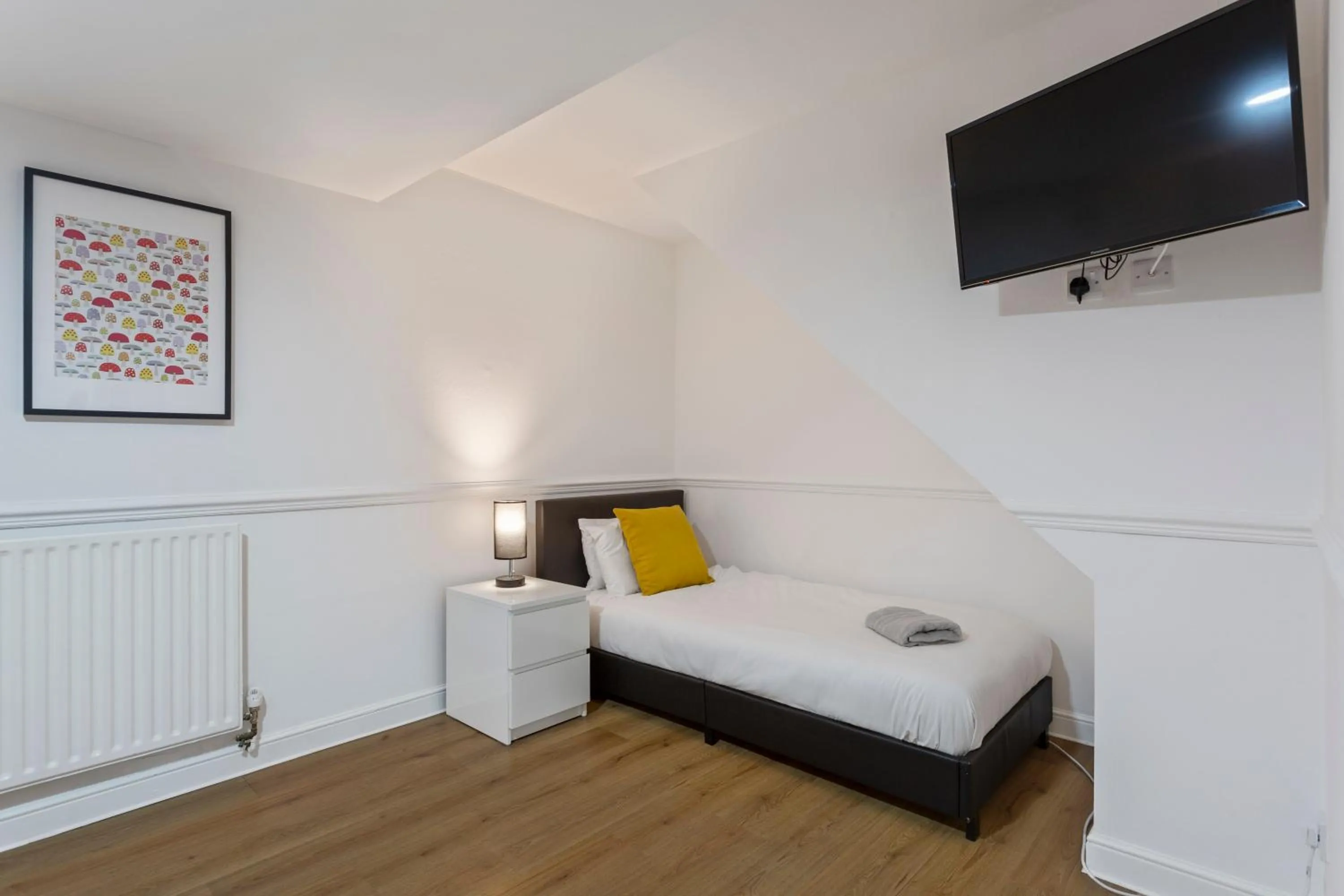 Bedroom, Bed in River Rooms Nottingham