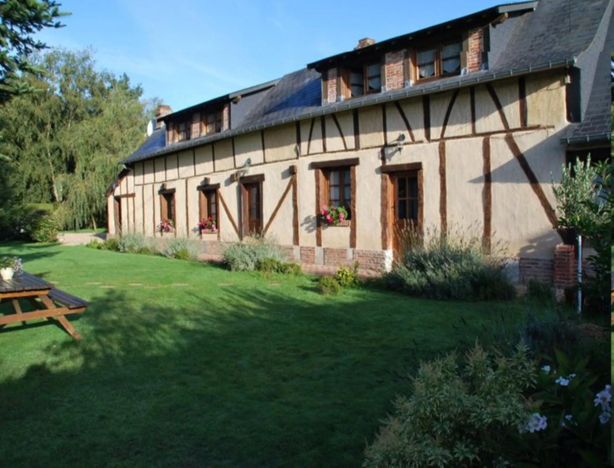 Facade/entrance in Chambres d'hôtes La Petite Flambée
