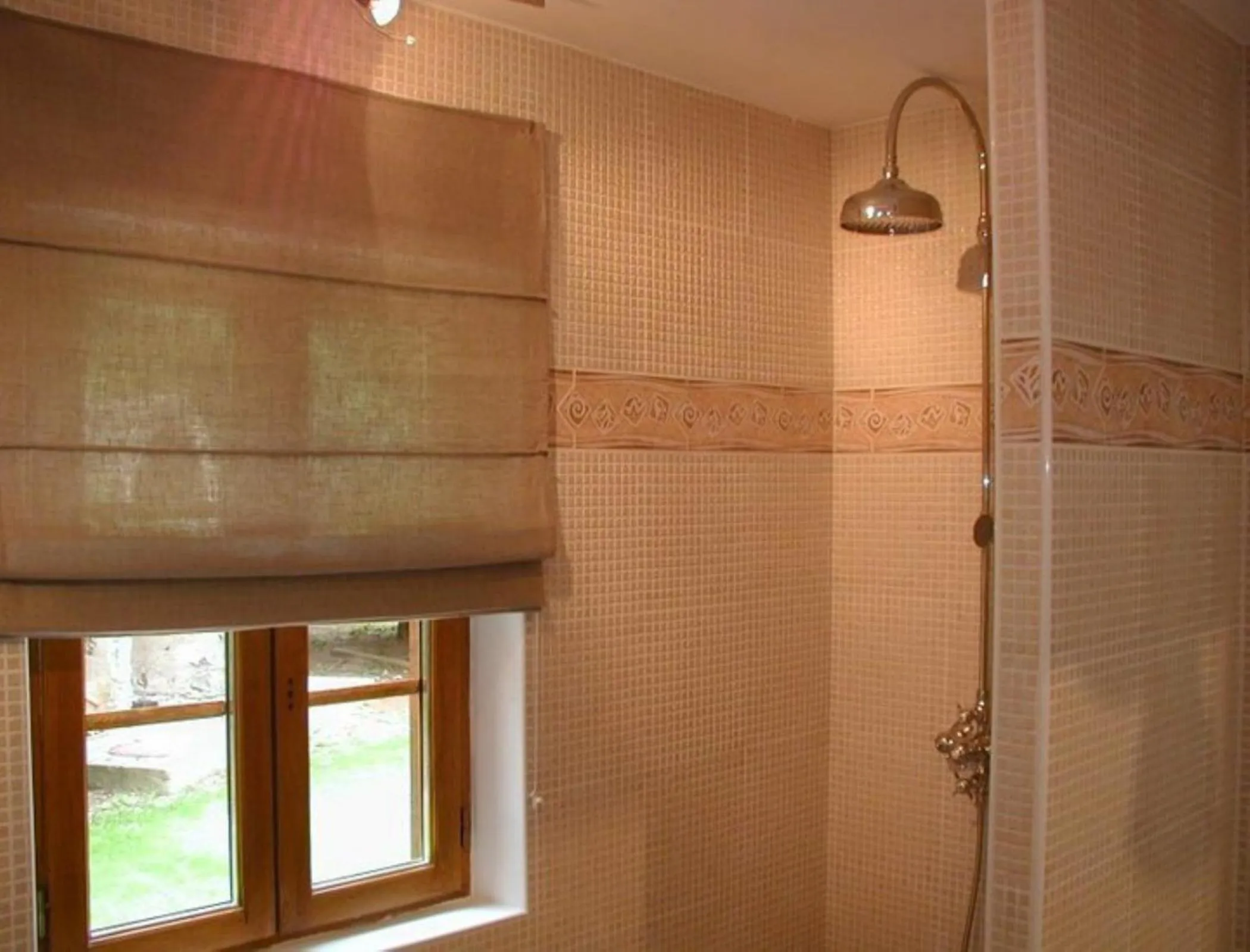 Shower in Chambres d'hôtes La Petite Flambée