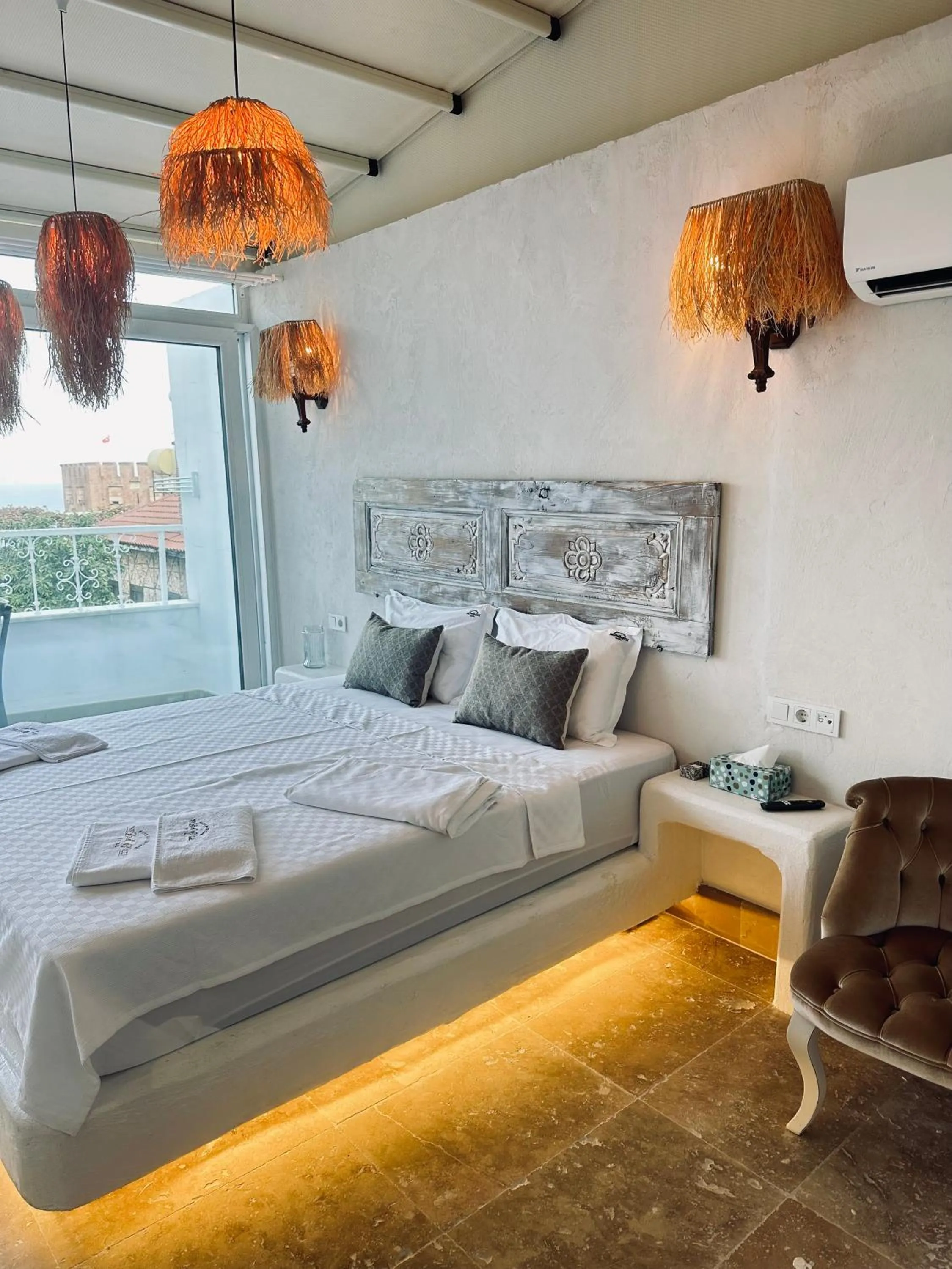 Bed in Lemon Villa Hotel