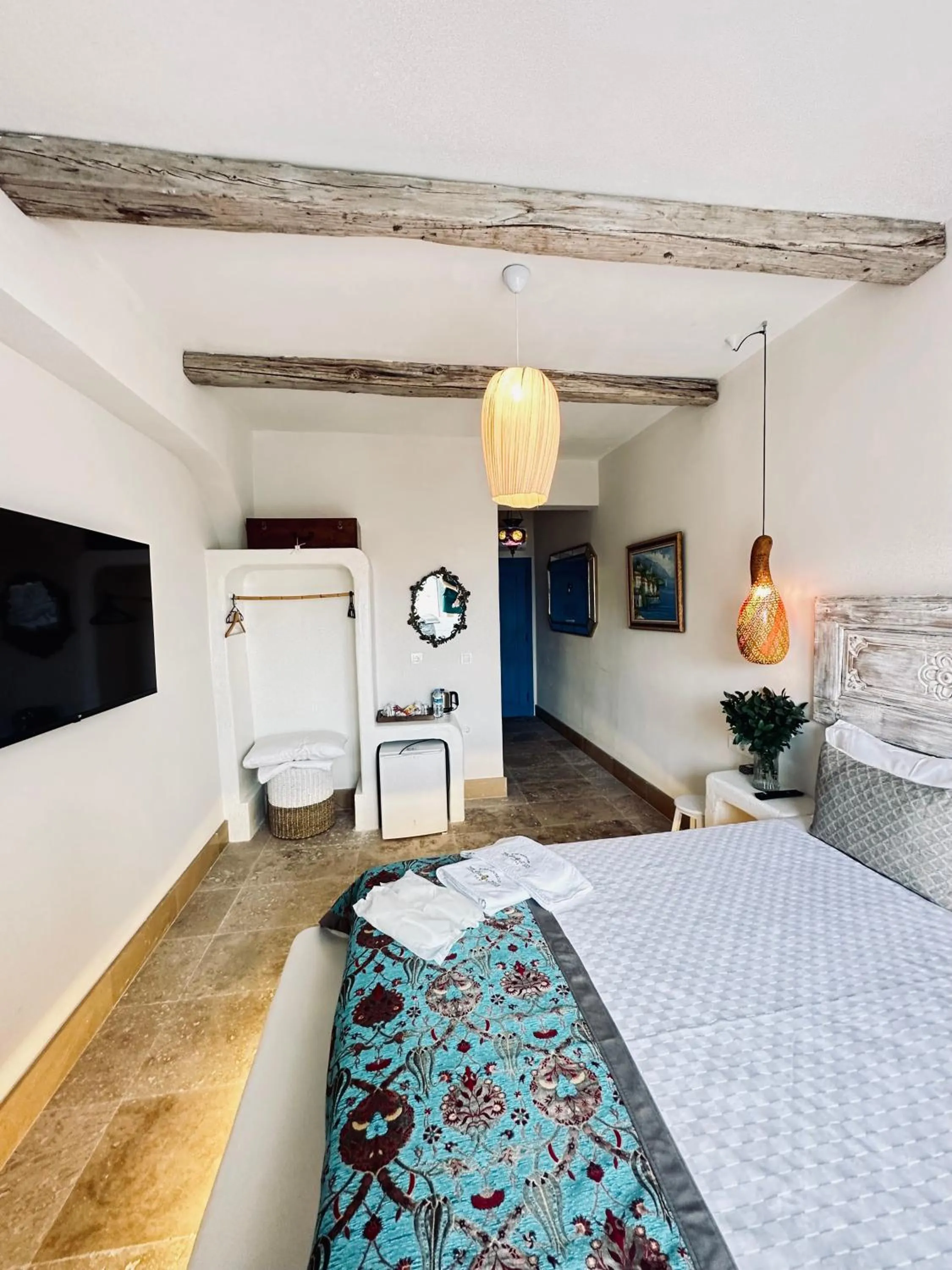 Bed in Lemon Villa Hotel