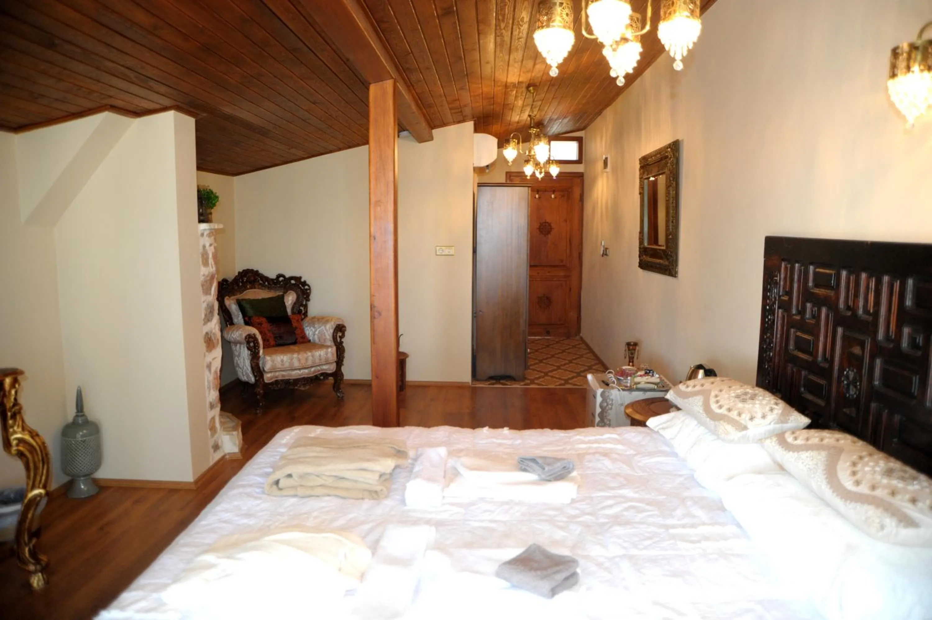 Bed in Lemon Villa Hotel