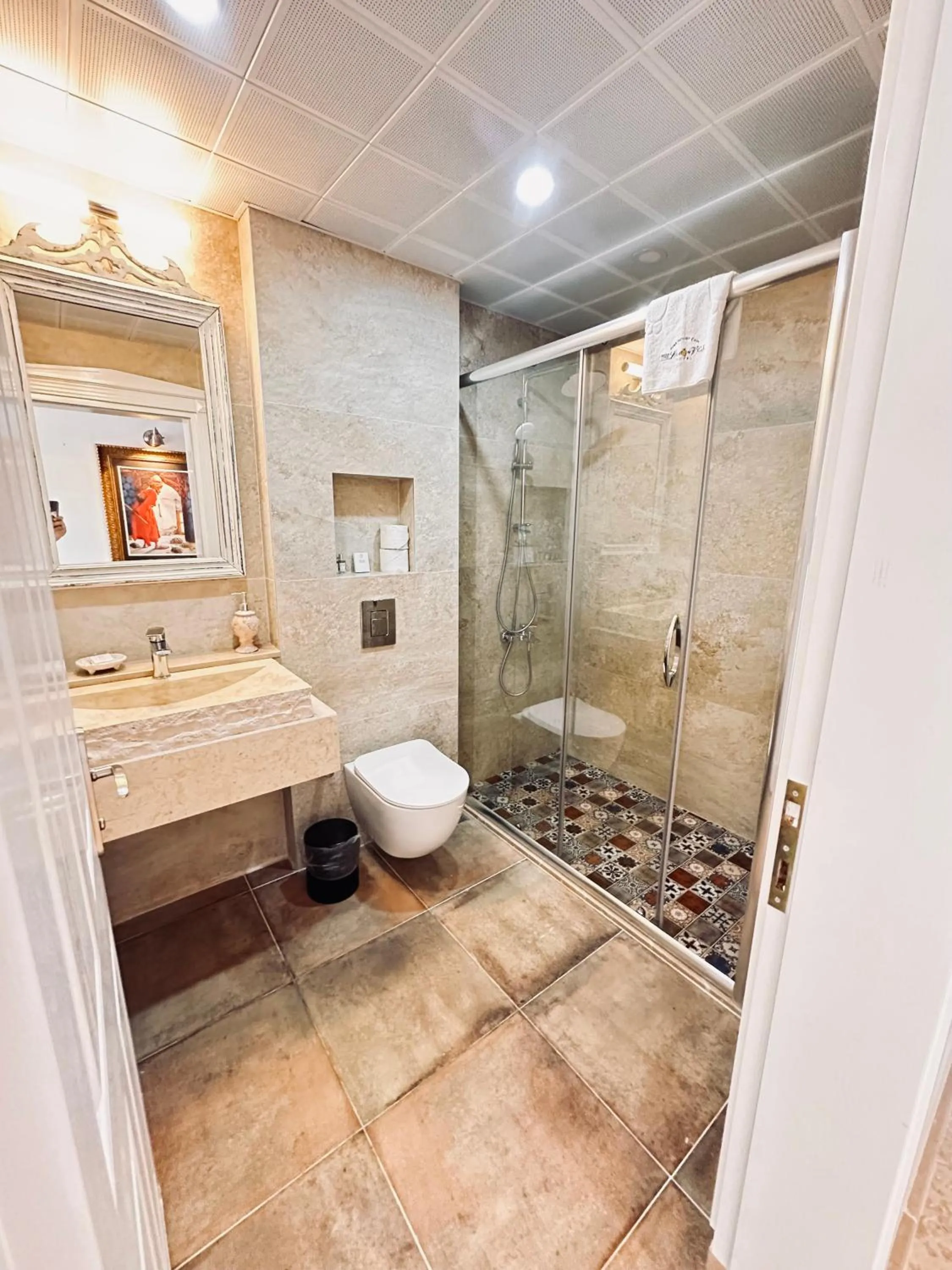 Bathroom in Lemon Villa Hotel