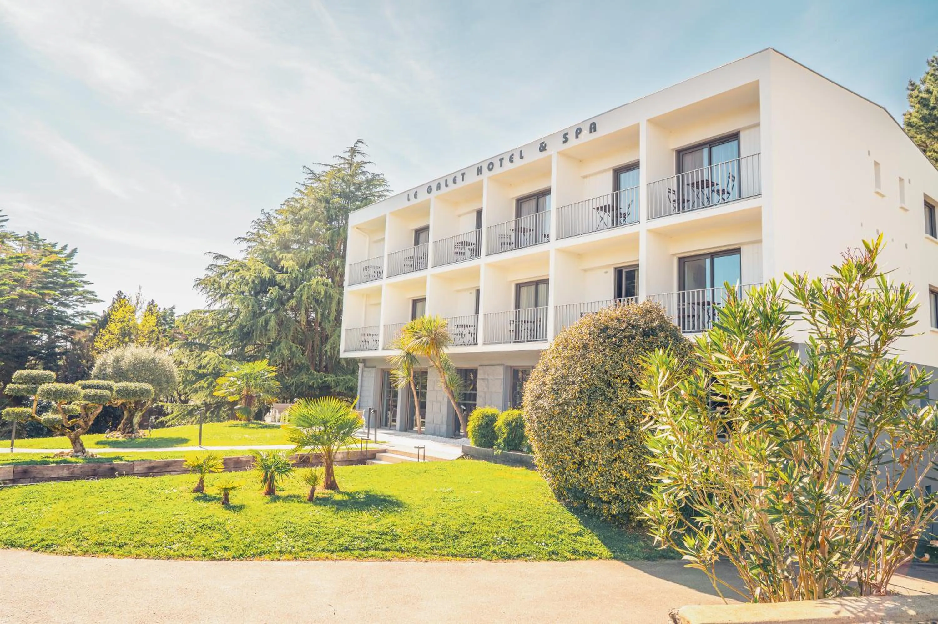 Property building in Le Galet Hotel & Spa
