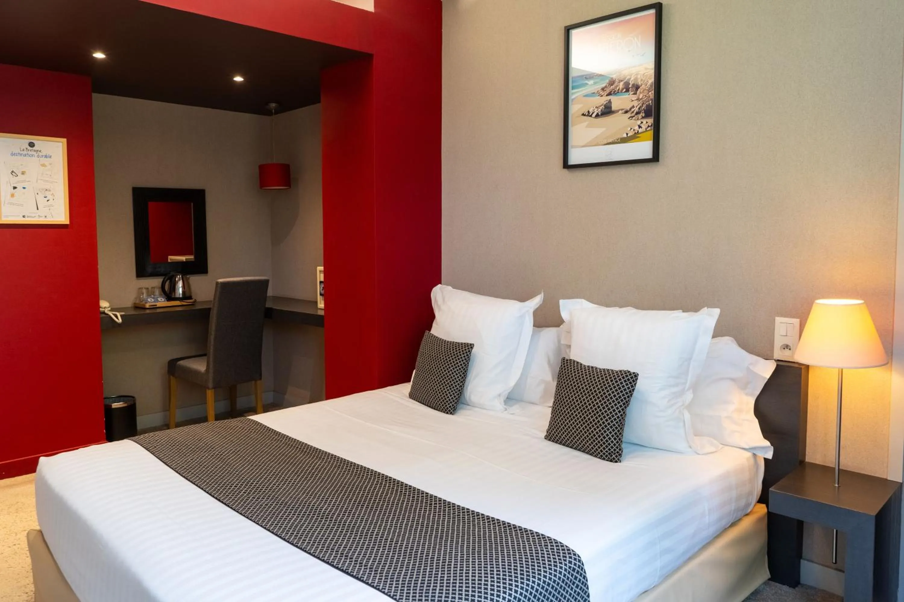 Bed in Le Galet Hotel & Spa