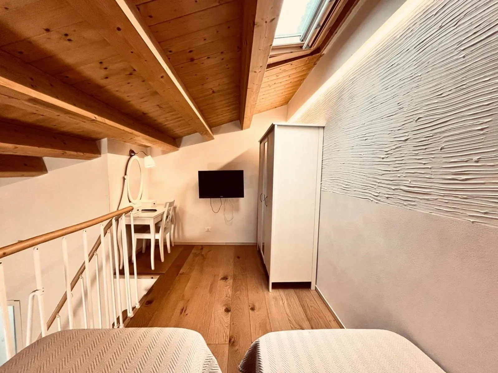 TV and multimedia in Khalisah