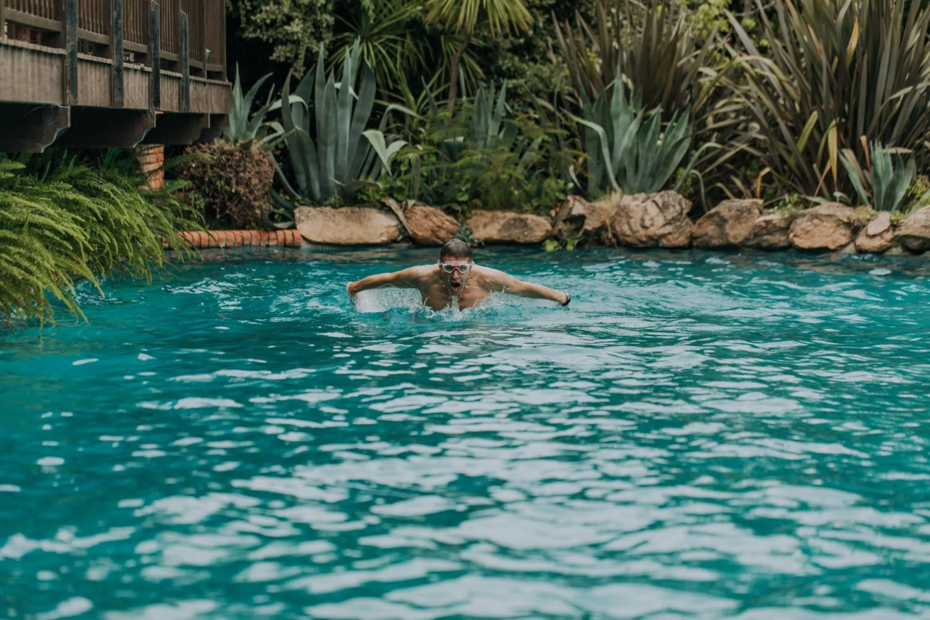 Swimming pool in Hotel L'Auberge