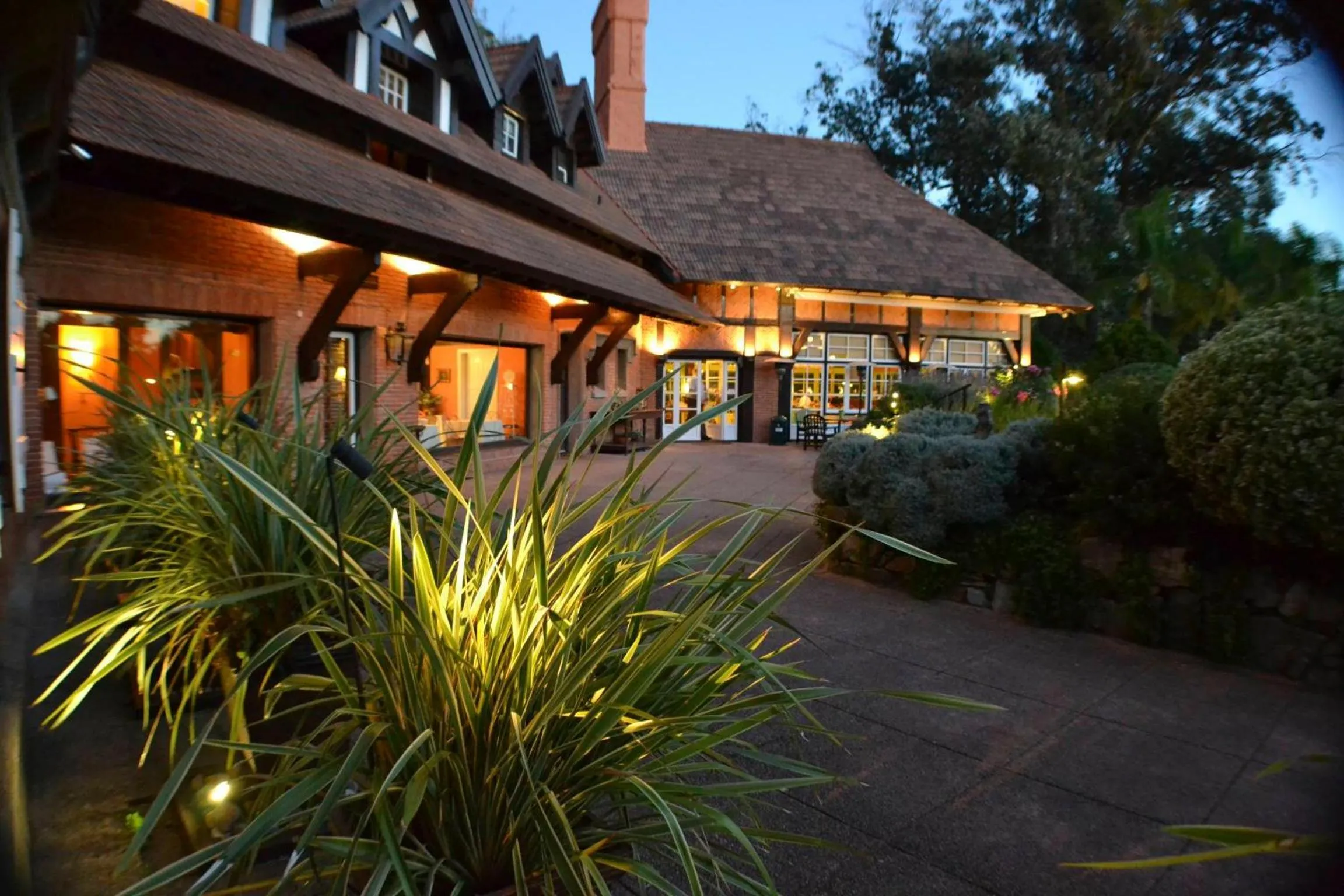 Facade/entrance in Hotel L'Auberge