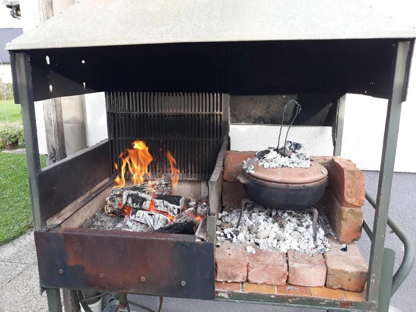 BBQ facilities in Landhaus Noreia