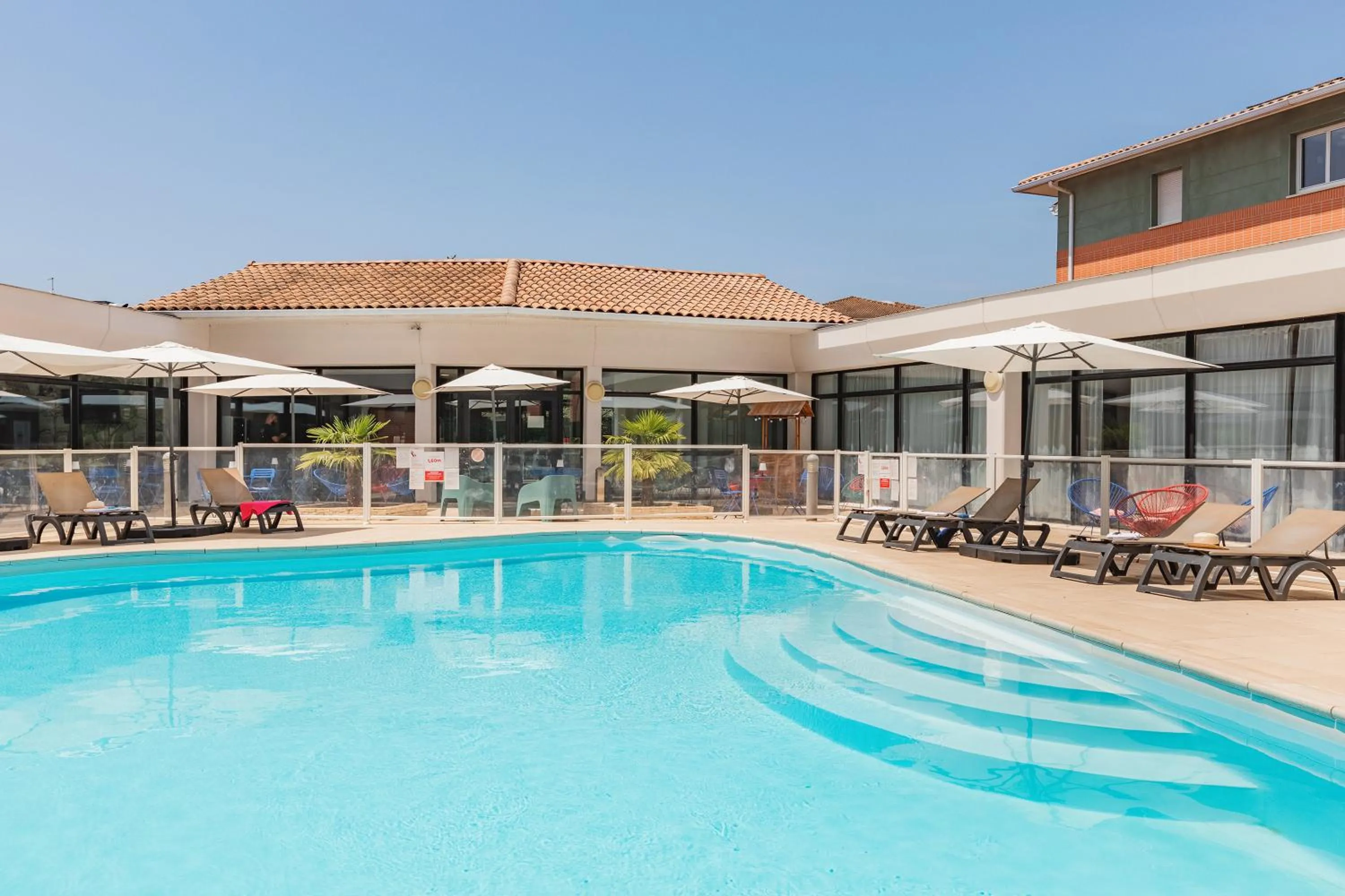 Swimming pool in Appart'City Confort Toulouse Purpan