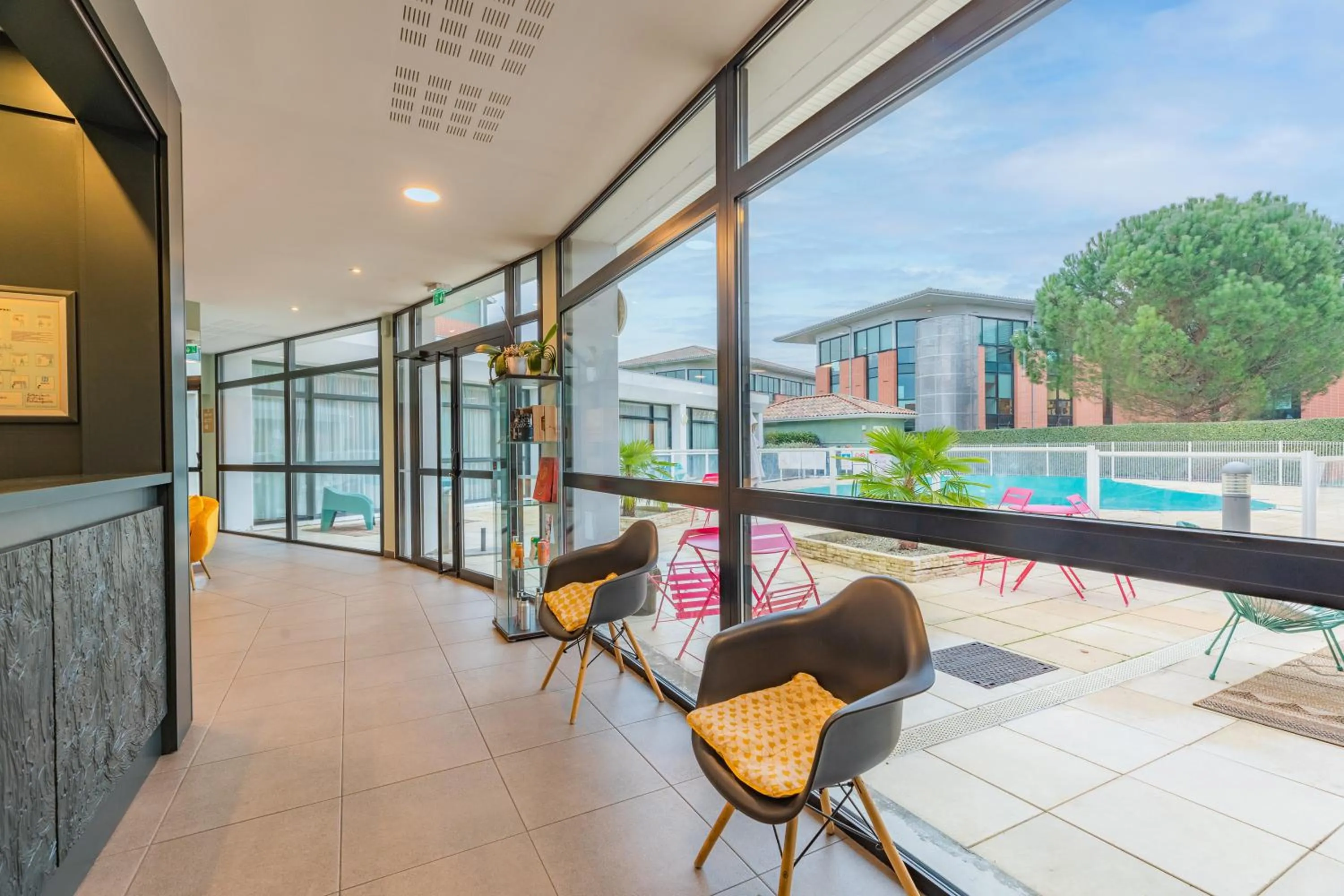 Lobby or reception in Appart'City Confort Toulouse Purpan