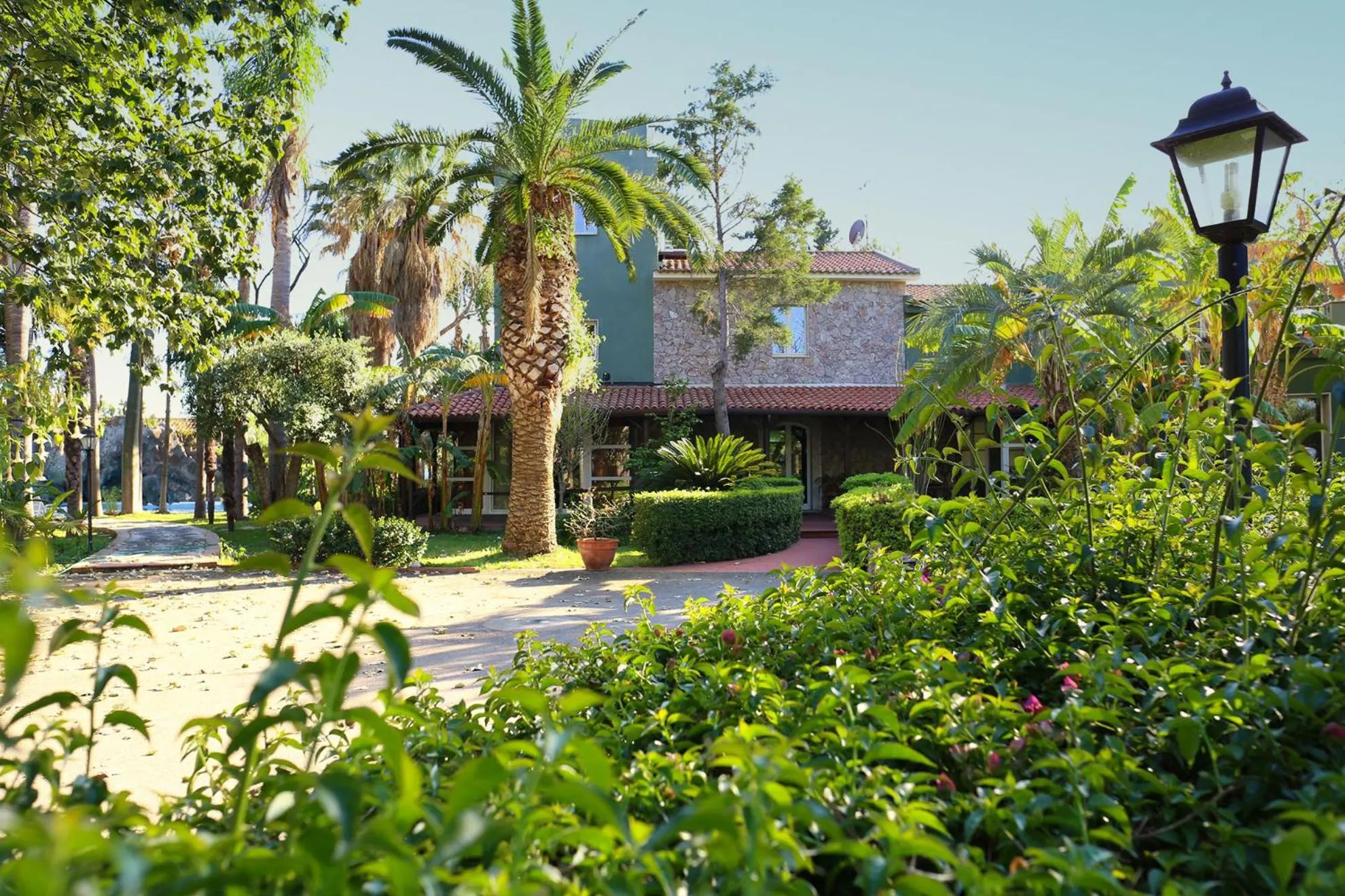 Facade/entrance in B&B La Villa