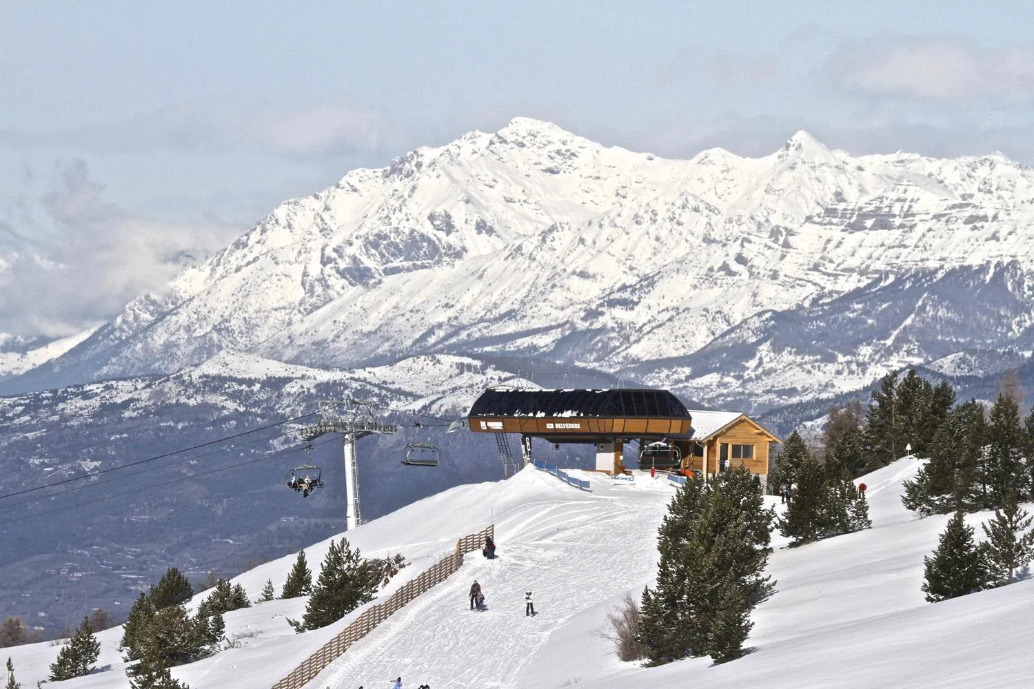 Hiking in Hôtel Espace Montclar