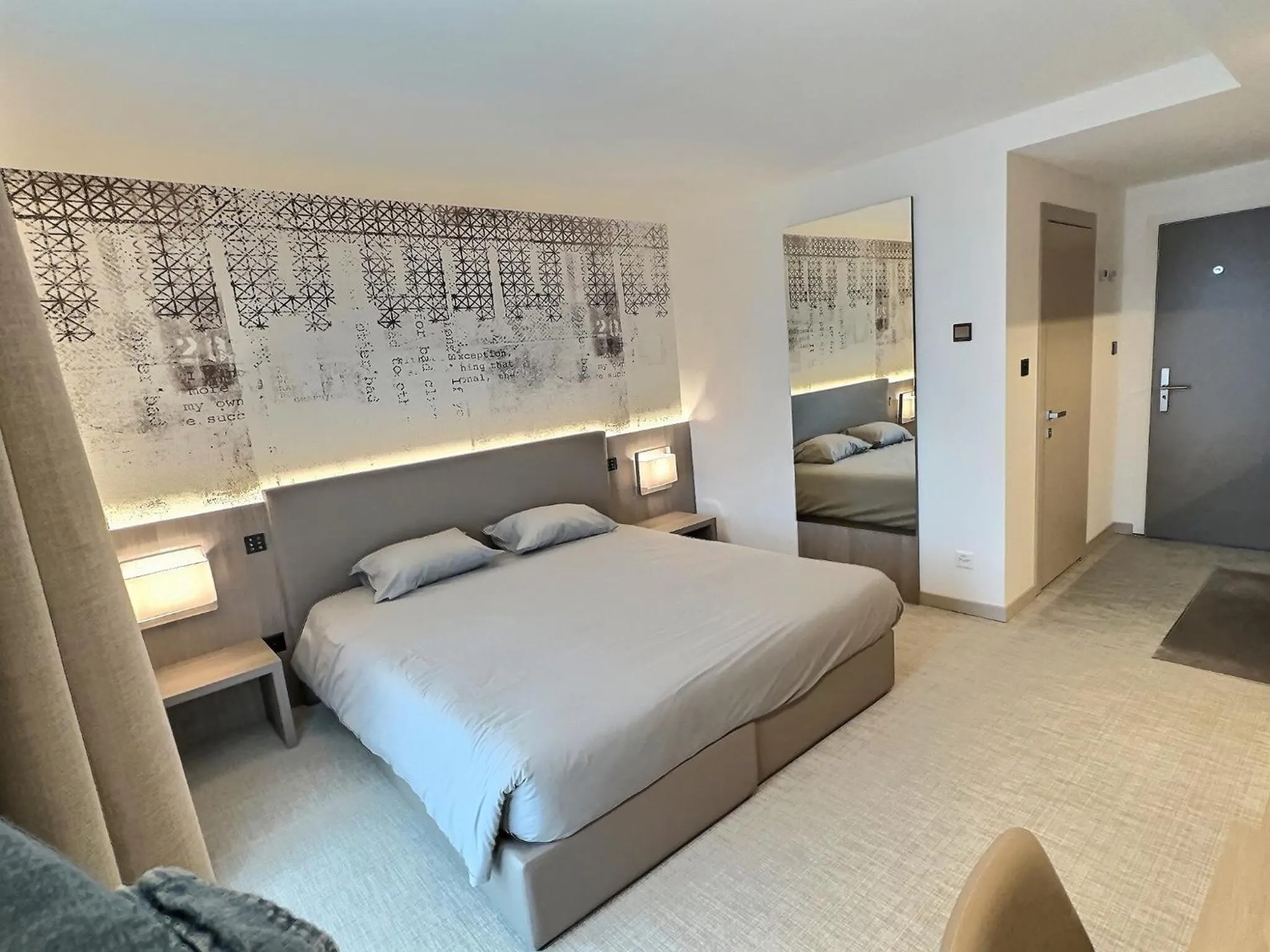 Bed in Attica Résidences, Lausanne